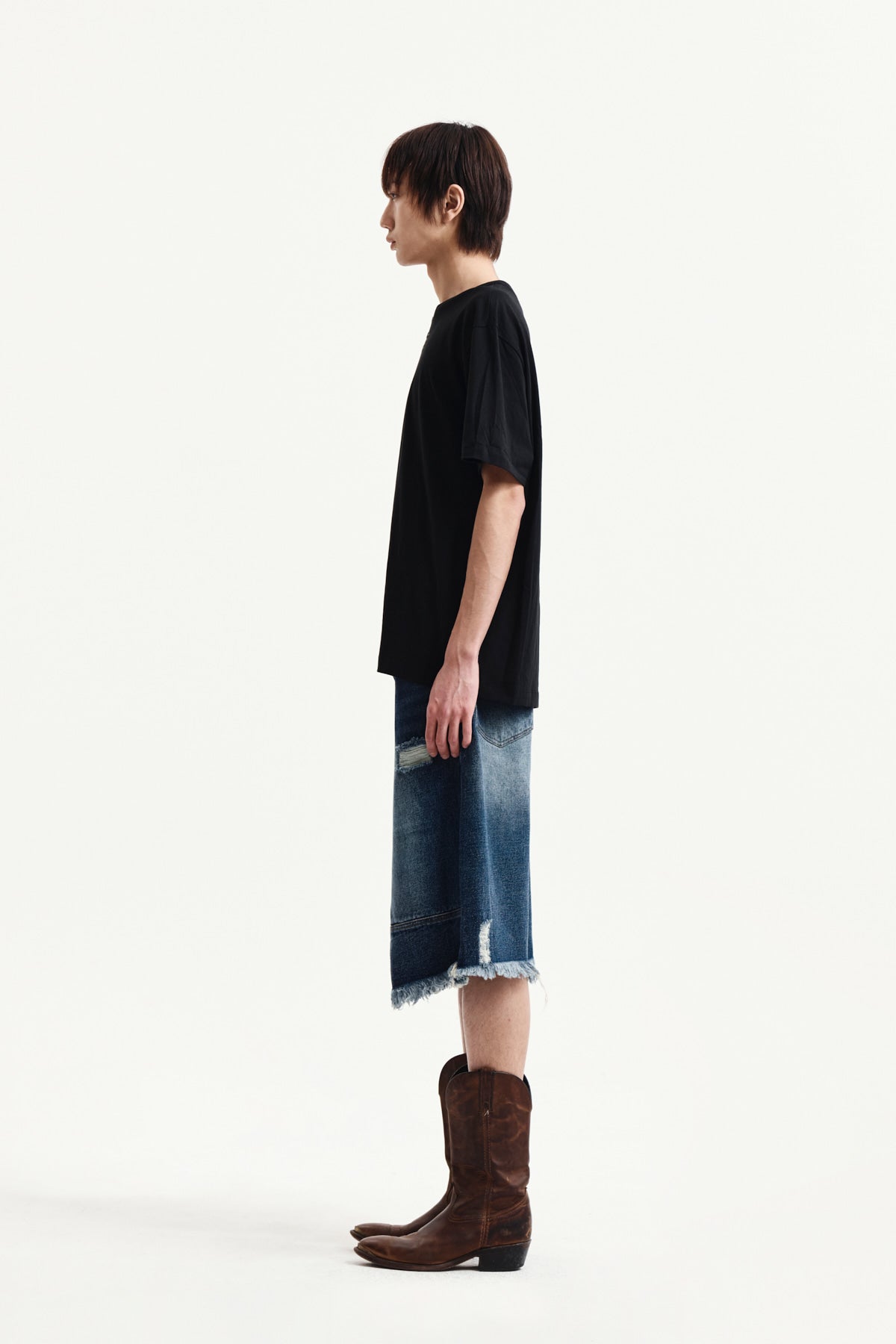 Matin Kim - Label Point Lettering Top (Black) product image 6 | TRAB K-Fashion Australia