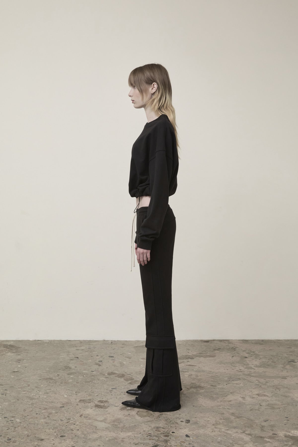 Matin Kim - Boots Cut Slim Cargo Sweatpants (Black) product image 6 | TRAB K-Fashion Australia