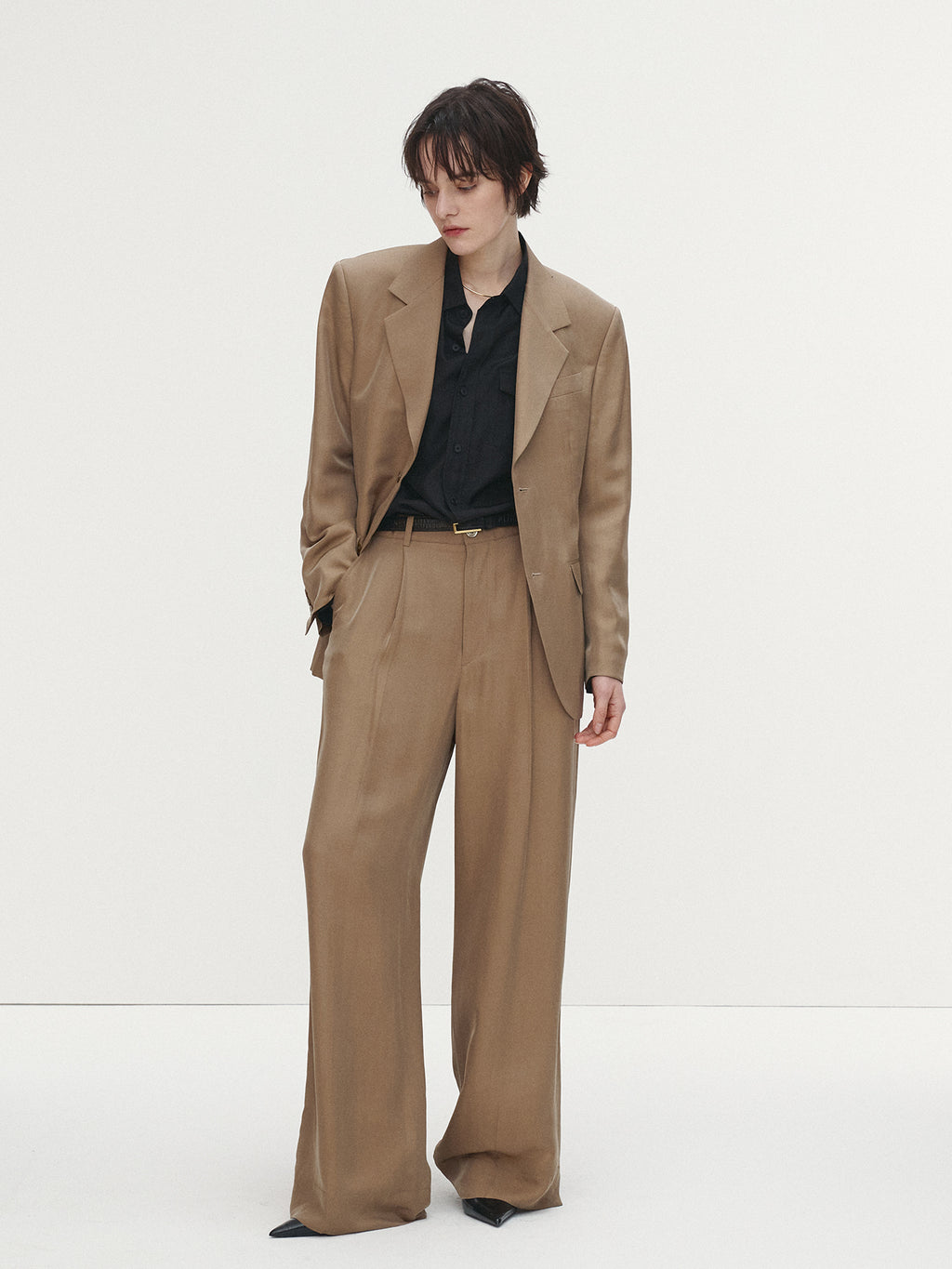 Tonywack - Silk Viscose One Tuck Trousers (Beige) product image 5 | TRAB K-Fashion Australia