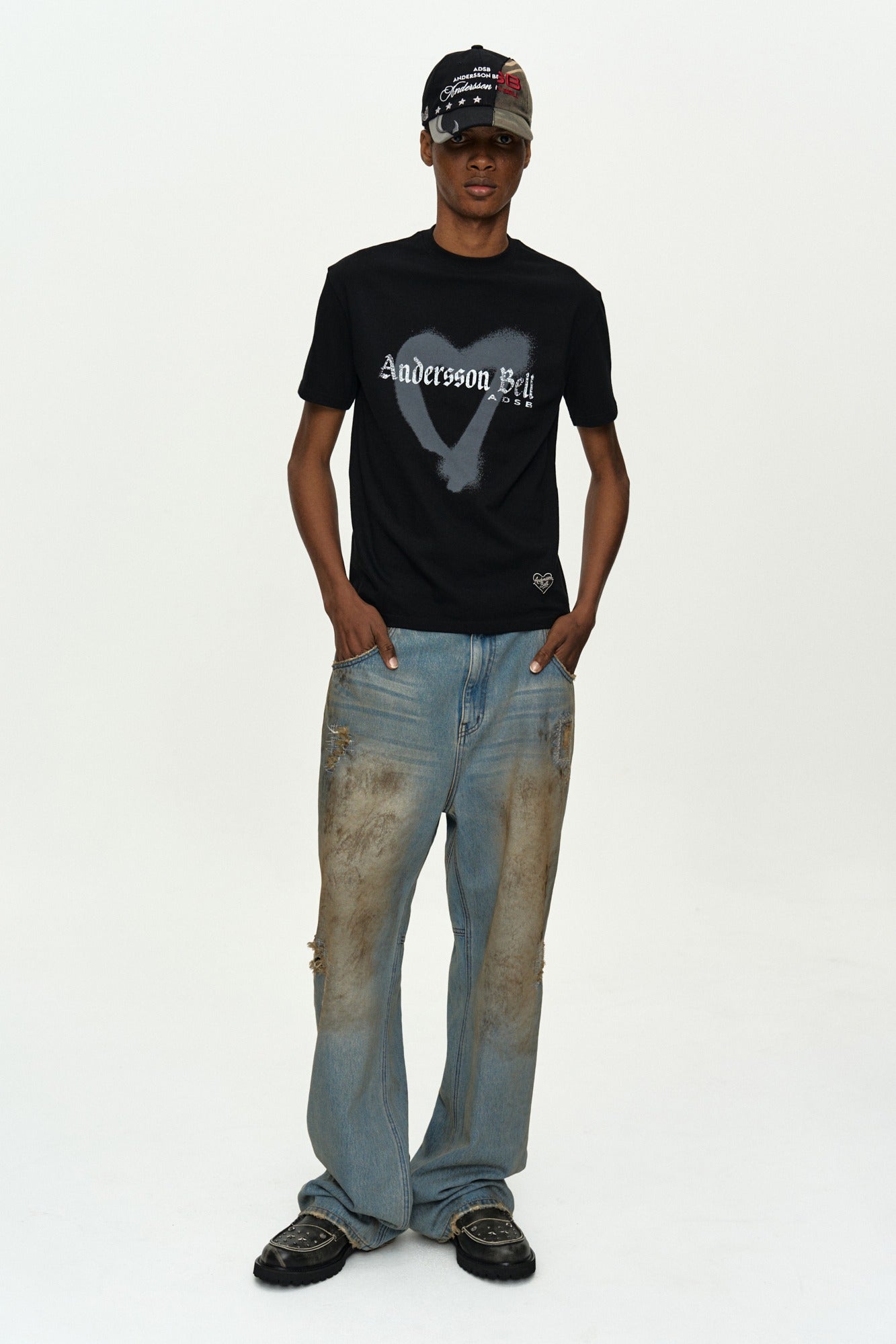 Andersson Bell - (essential) Unisex Heart T-Shirt (Black) product image 1 | TRAB K-Fashion Australia