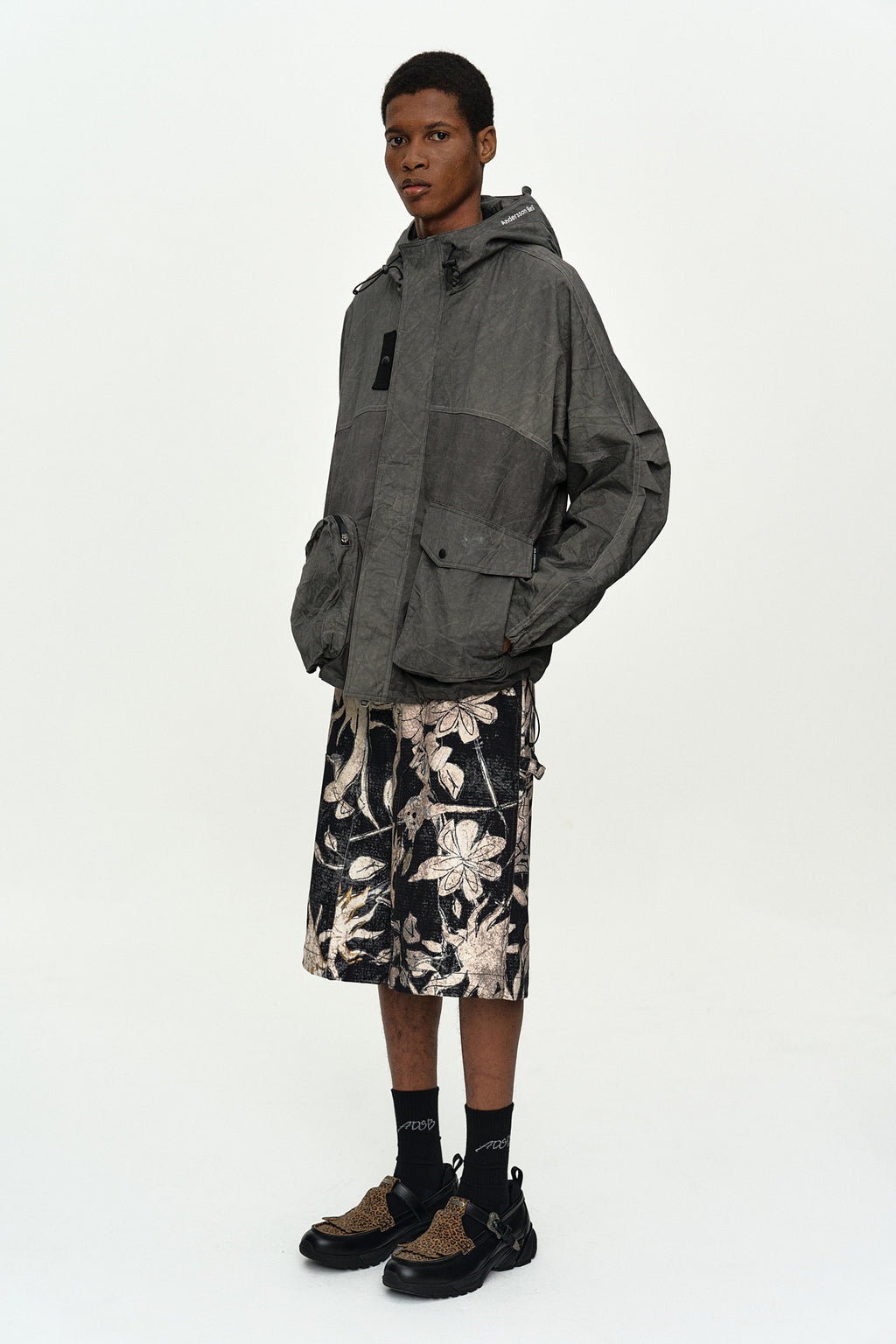 Andersson Bell - Flower Printed Carpenter Shorts (Black/Beige) product image 3 | TRAB K-Fashion Australia