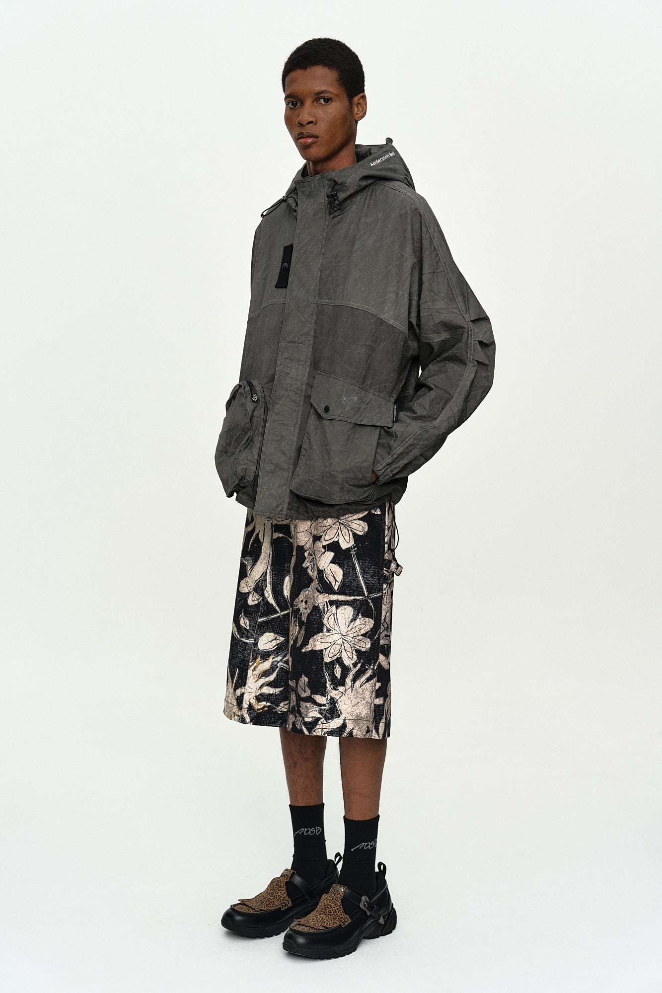 Andersson Bell - Flower Printed Carpenter Shorts (Black/Beige) product image 3 | TRAB K-Fashion Australia