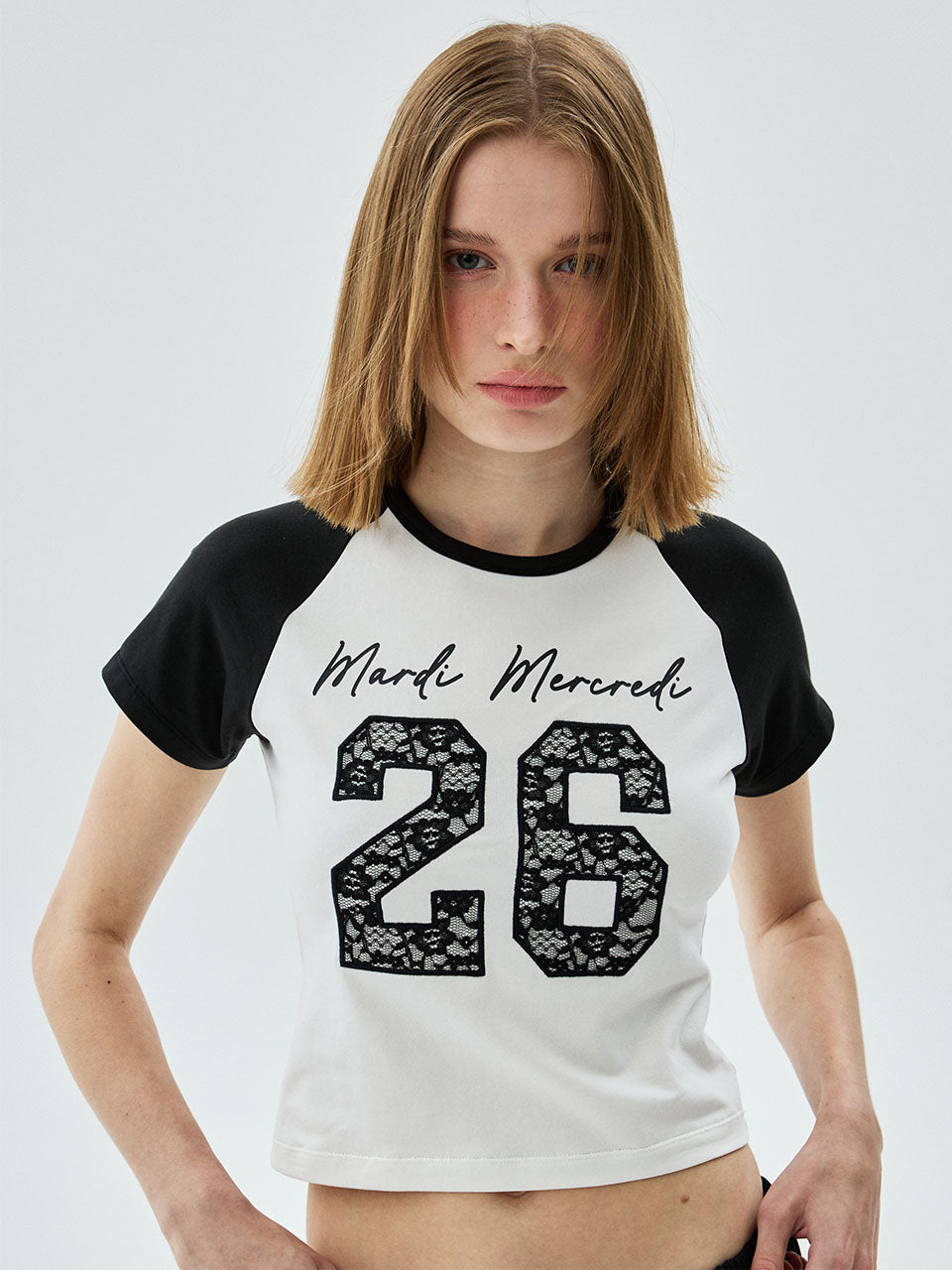 Mardi Mercredi - Cropped Tshirt Raglan No.26 Lace (Ivory Black) product image 1 | TRAB K-Fashion Australia