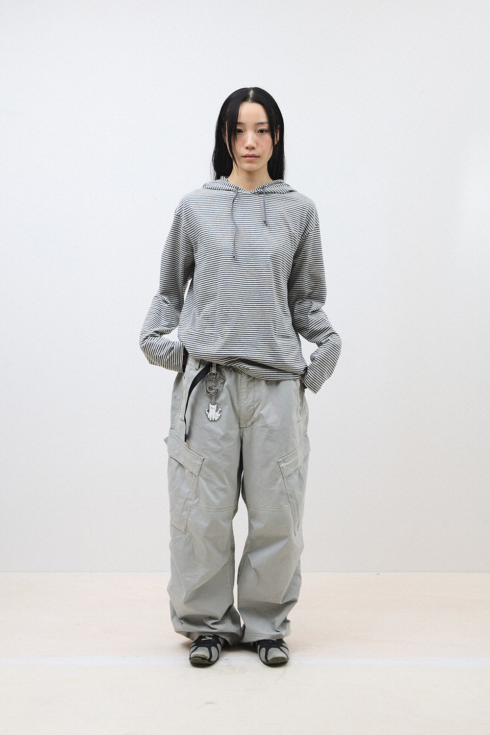 Hatchingroom - Stripe Hoodie (Grey) product image 3 | TRAB K-Fashion Australia