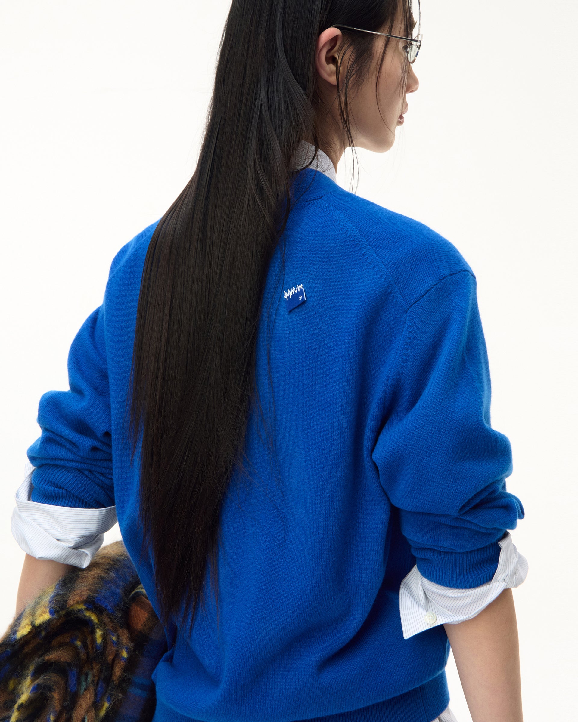Ader Error - Sig; BL Tag cardigan 01 (Z-Blue) product image 4 | TRAB K-Fashion Australia