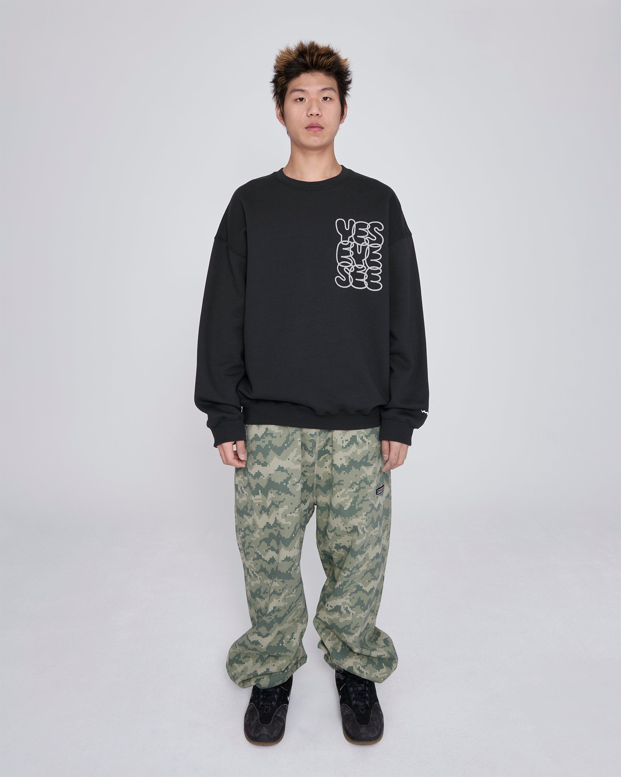 yeseyesee - SN Camo Sweatpants (Jungle) product image 7 | TRAB K-Fashion Australia