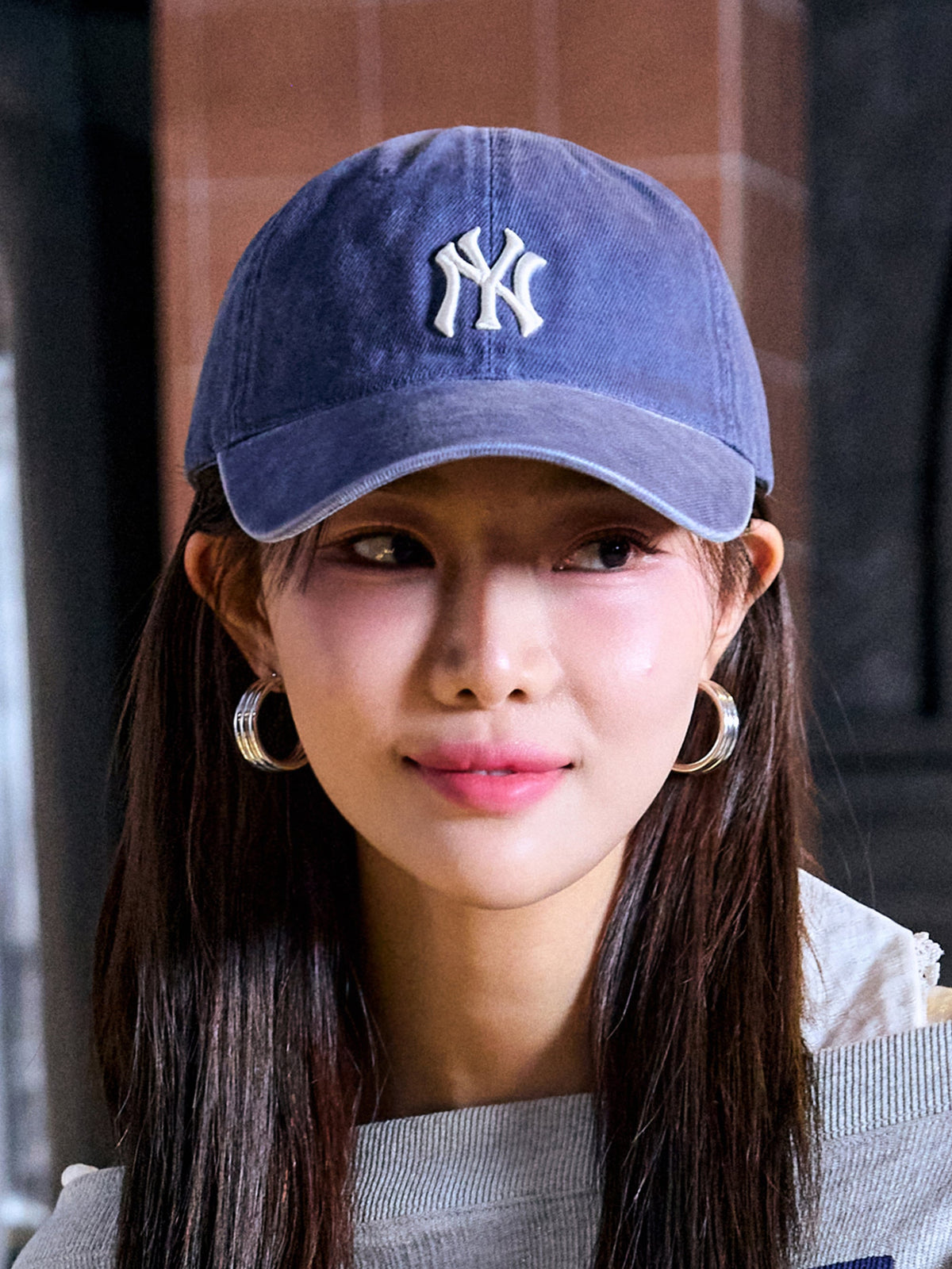 MLB Korea - MLB Basic Washed Unstructured Ball Cap New York Yankees (Navy) product image 3 | TRAB K-Fashion Australia