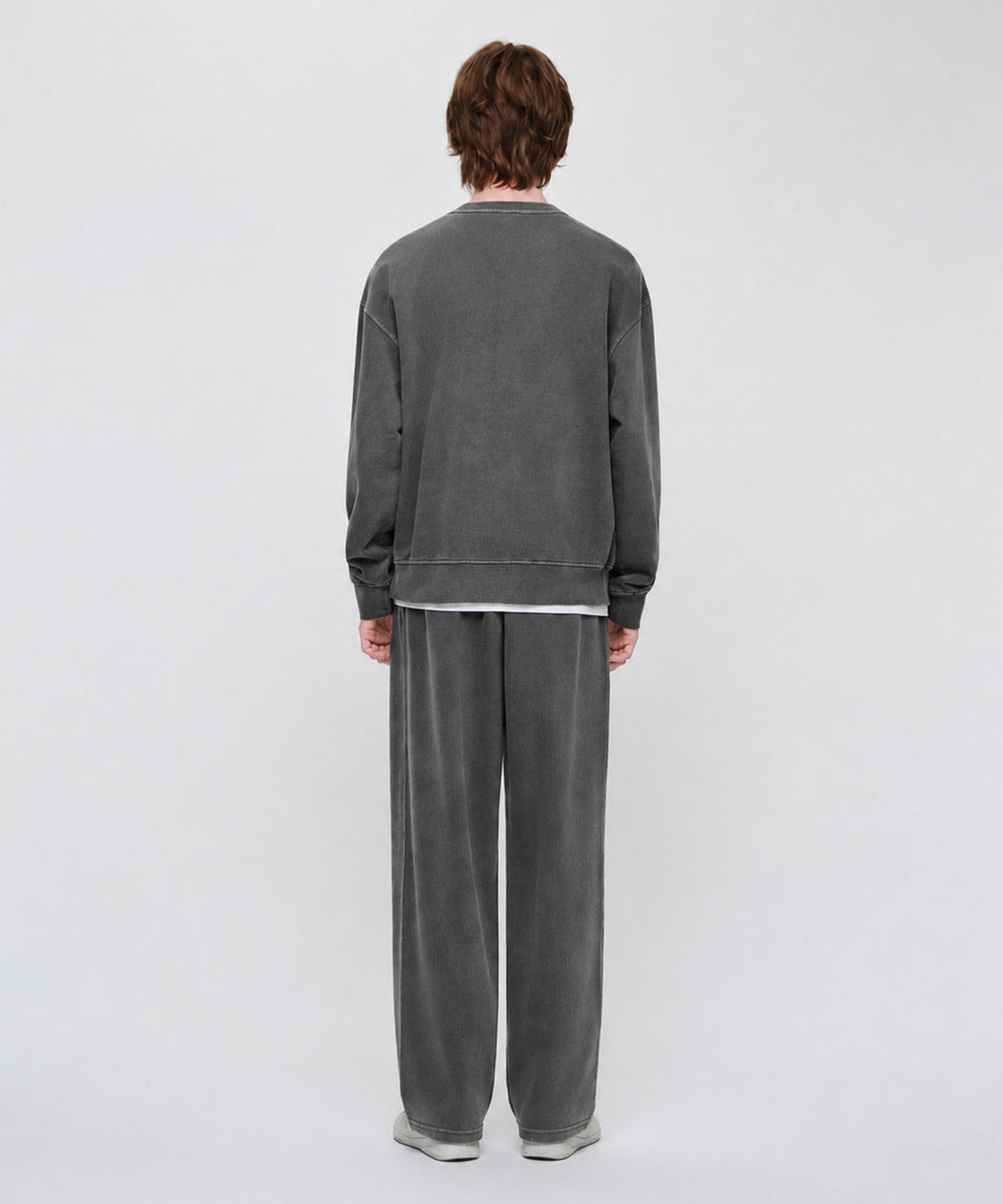 Marithe & Francois Girbaud - Crack Classic Logo Dyeing One Tuck Wide Sweat Pants (Charcoal) product image 5 | TRAB K-Fashion Australia