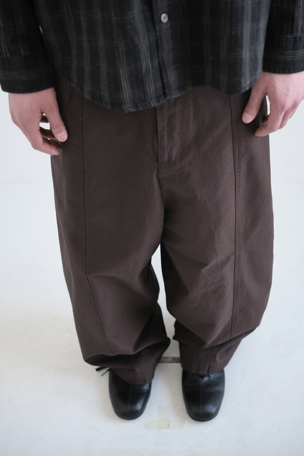 Hatchingroom - Slump Trousers (Dark Brown) product image 8 | TRAB K-Fashion Australia