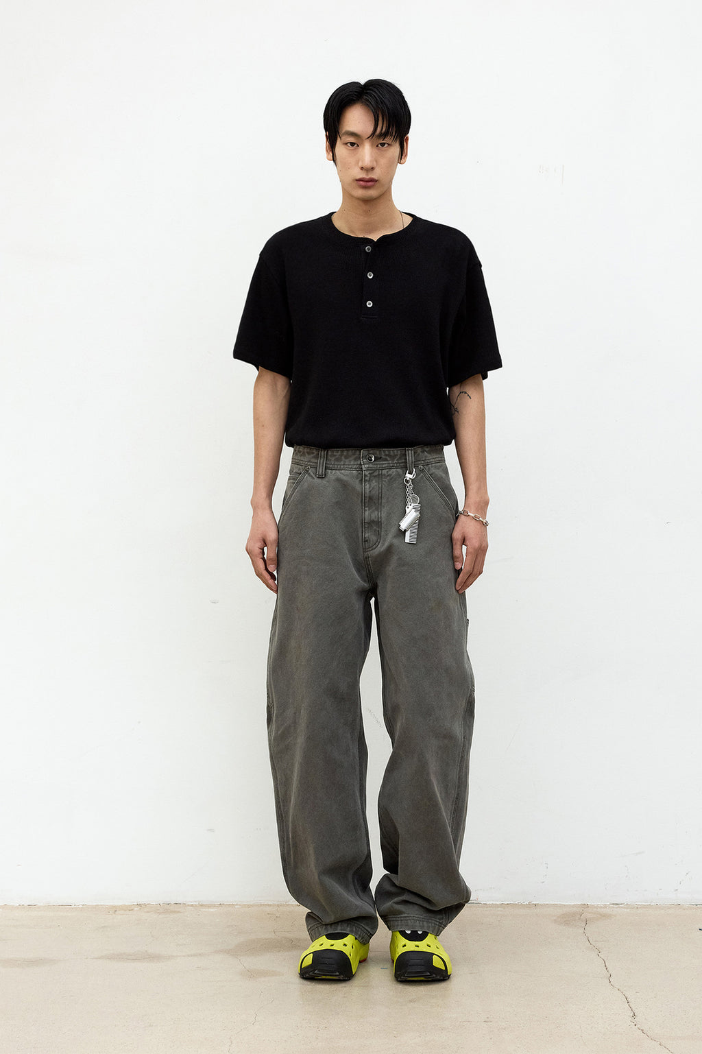 Coor - Waffle Henley T-Shirt (Black) product image 2 | TRAB K-Fashion Australia