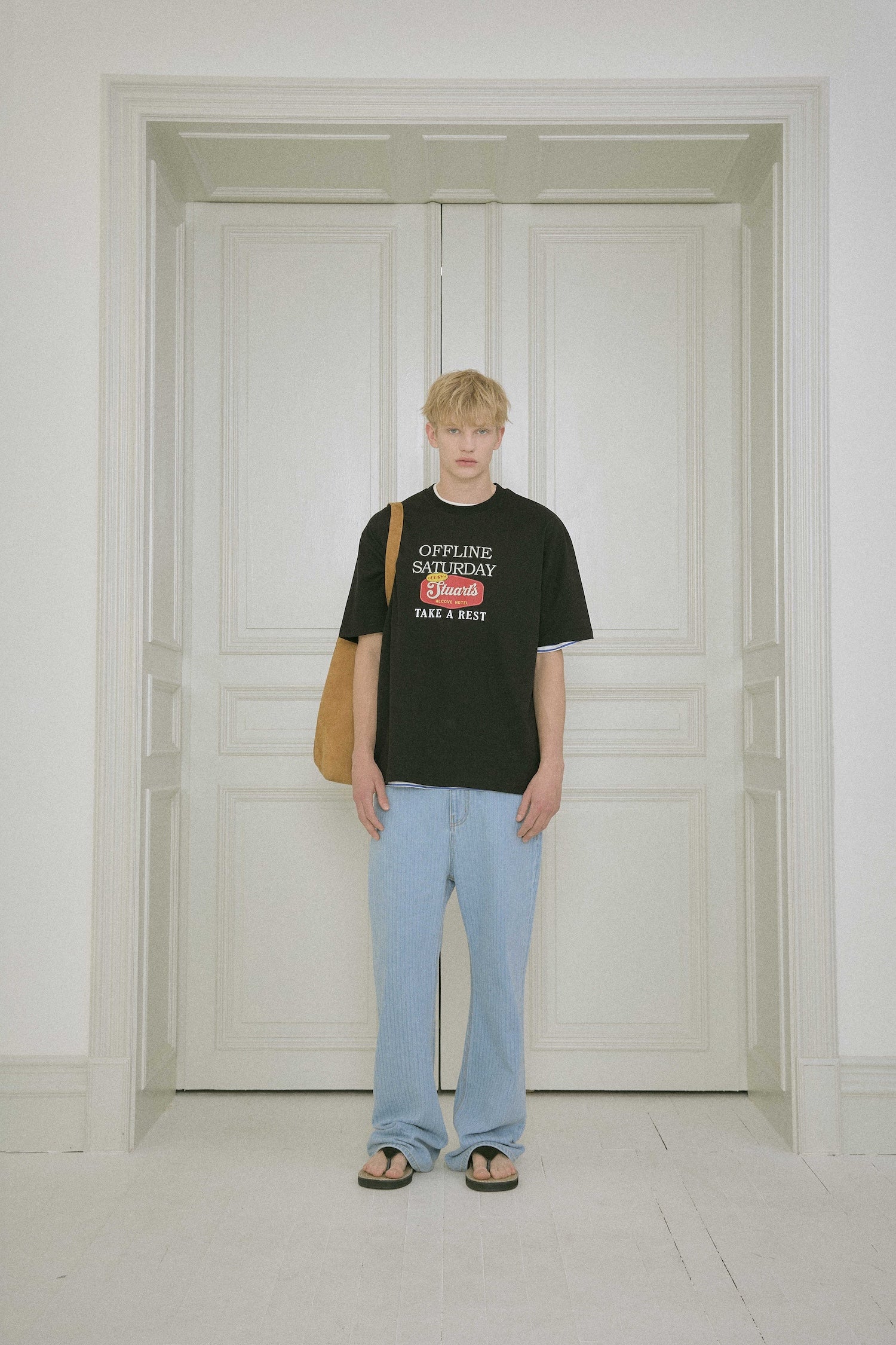 STU - Sign Printing T-Shirt (Black) product image 2 | TRAB K-Fashion Australia