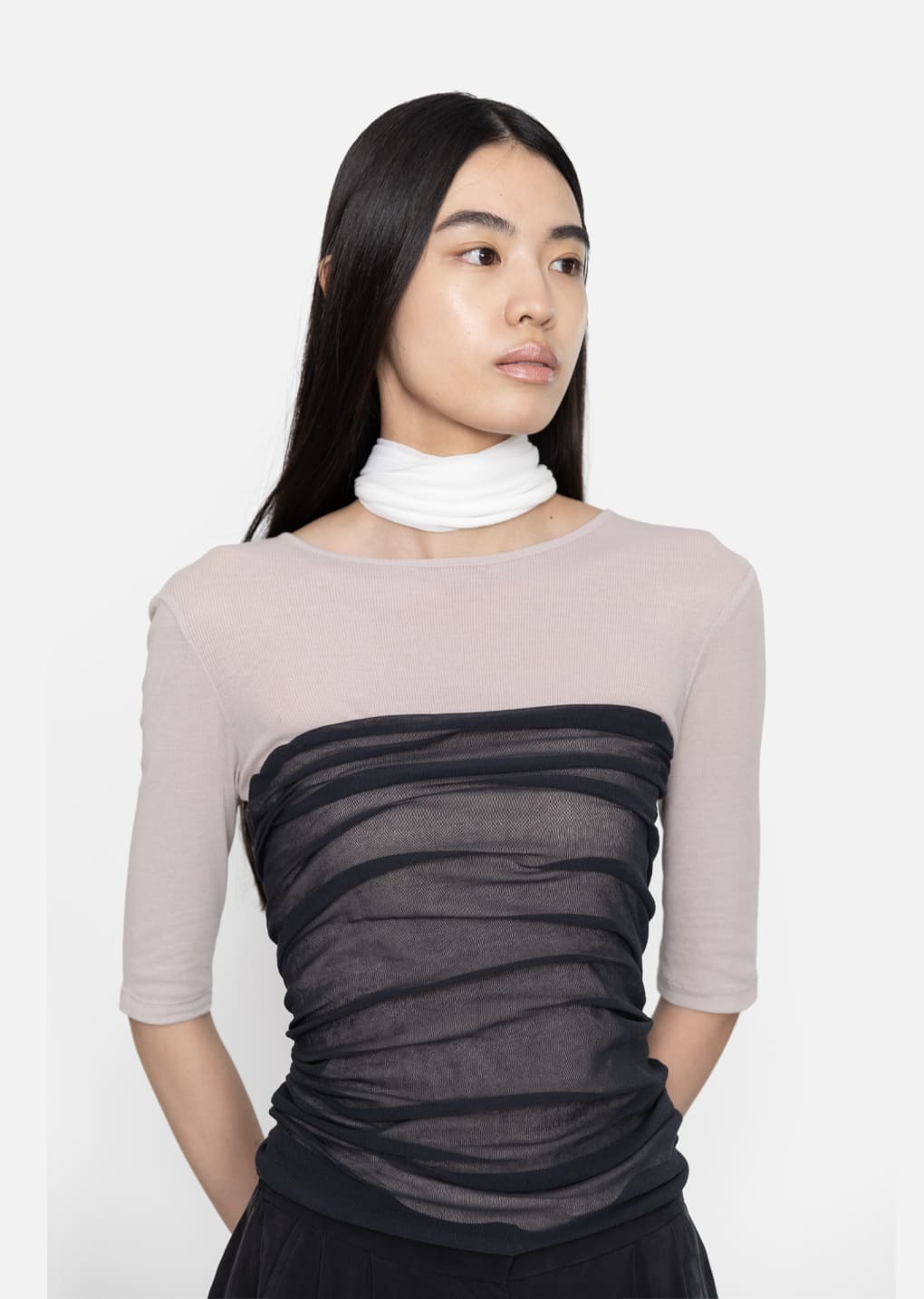 Amomento - Round Short Sleeve T-shirt (Beige) product image 5 | TRAB K-Fashion Australia