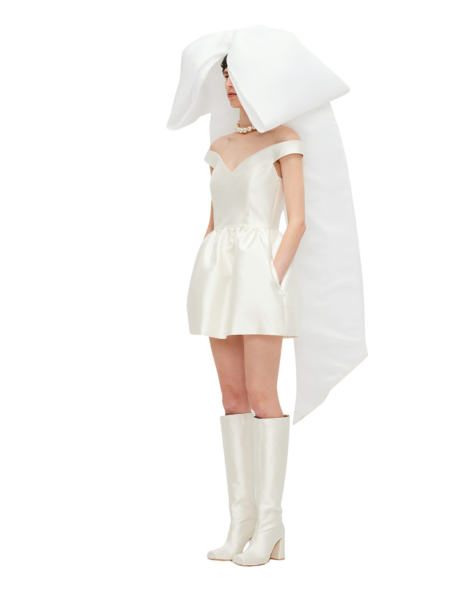 Kimhe Kim - Giant Ribbon Belt (White) product image 2 | TRAB K-Fashion Australia