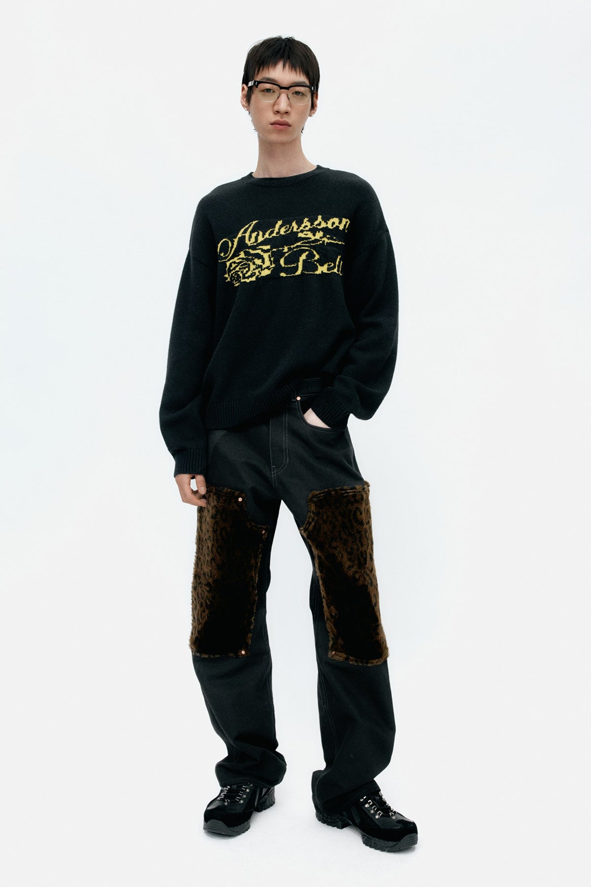 Andersson Bell - Unisex Cashmere Rose Crew-Neck Sweater (Black) product image 1 | TRAB K-Fashion Australia