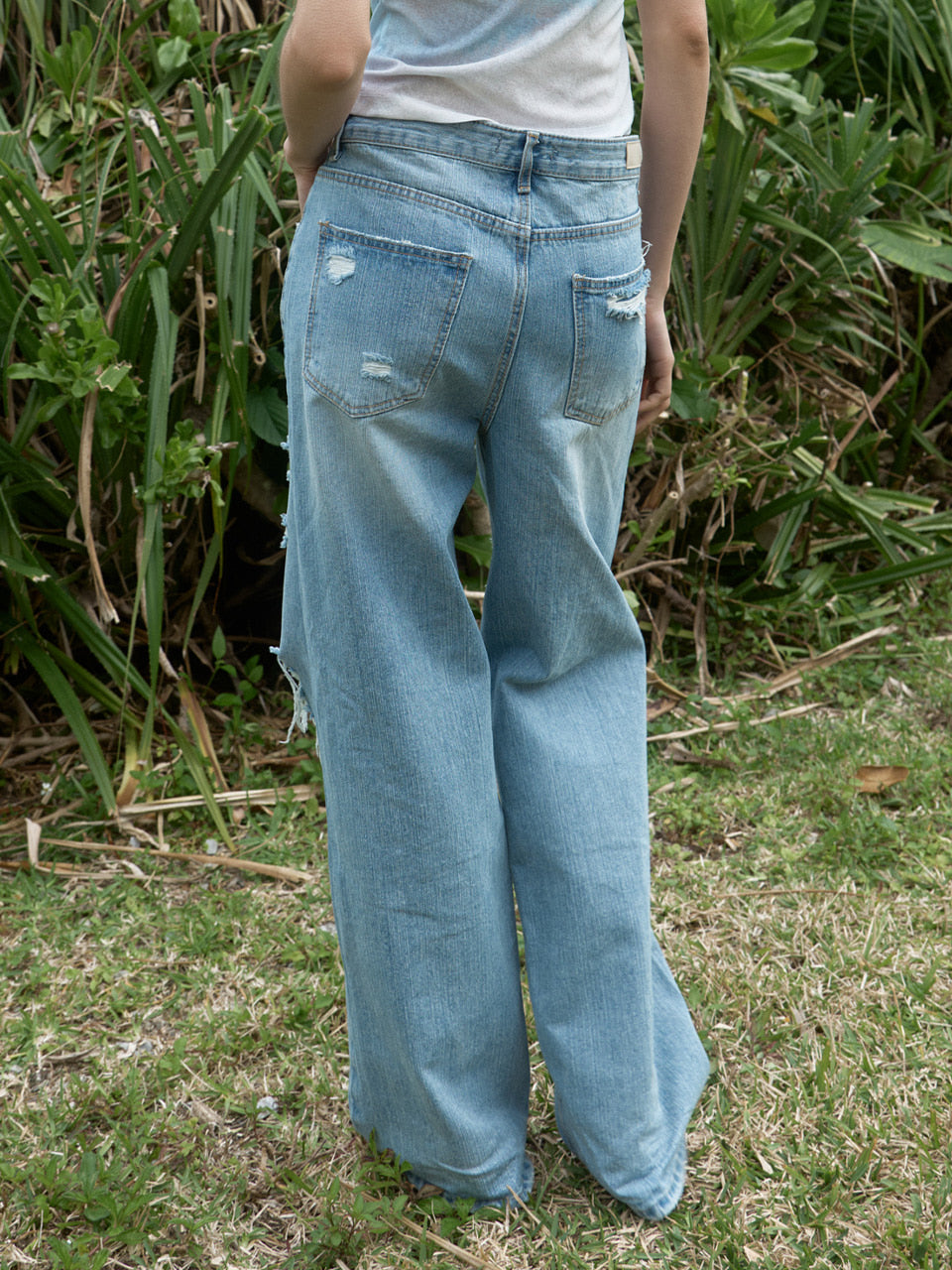Kijun - Distressed Relaxed Fit Jeans (Blue) product image 3 | TRAB K-Fashion Australia