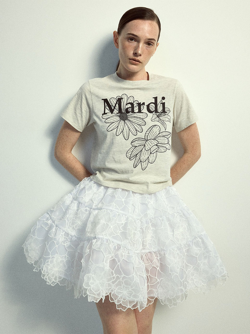 Mardi Mercredi - [Exclusive] Slim Tshirt Triple Flower (Oatmeal Black) product image 1 | TRAB K-Fashion Australia