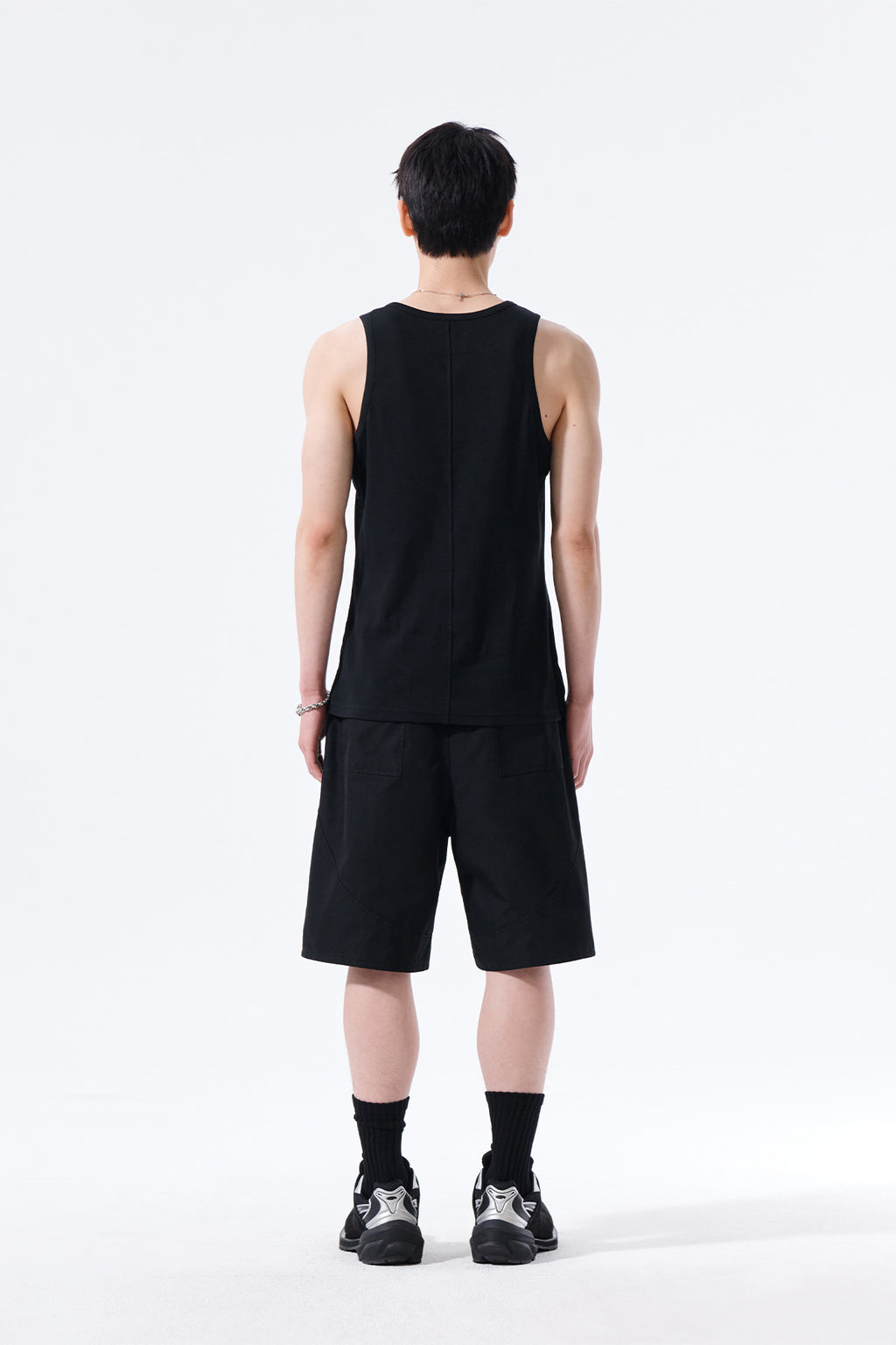 Matin Kim - Curved Seam Bermuda Pants (Black) product image 7 | TRAB K-Fashion Australia