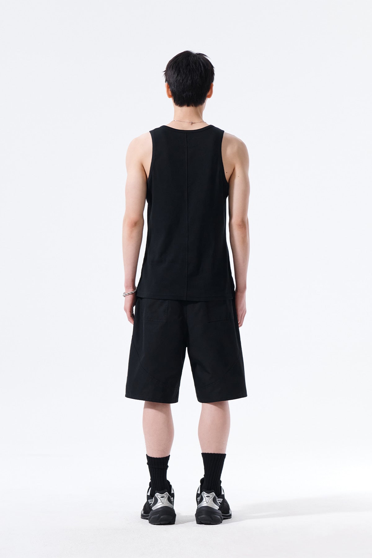 Matin Kim - Curved Seam Bermuda Pants (Black) product image 7 | TRAB K-Fashion Australia
