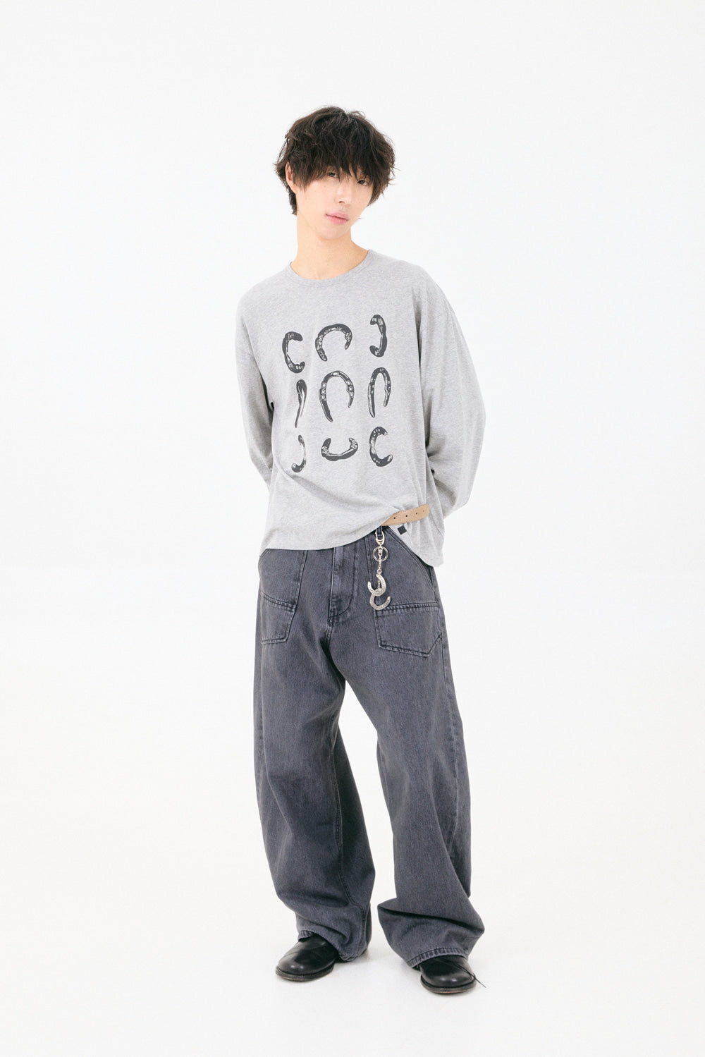 Hatchingroom - Wide Curve Carpenter Jeans (Dusty Black) product image 10 | TRAB K-Fashion Australia