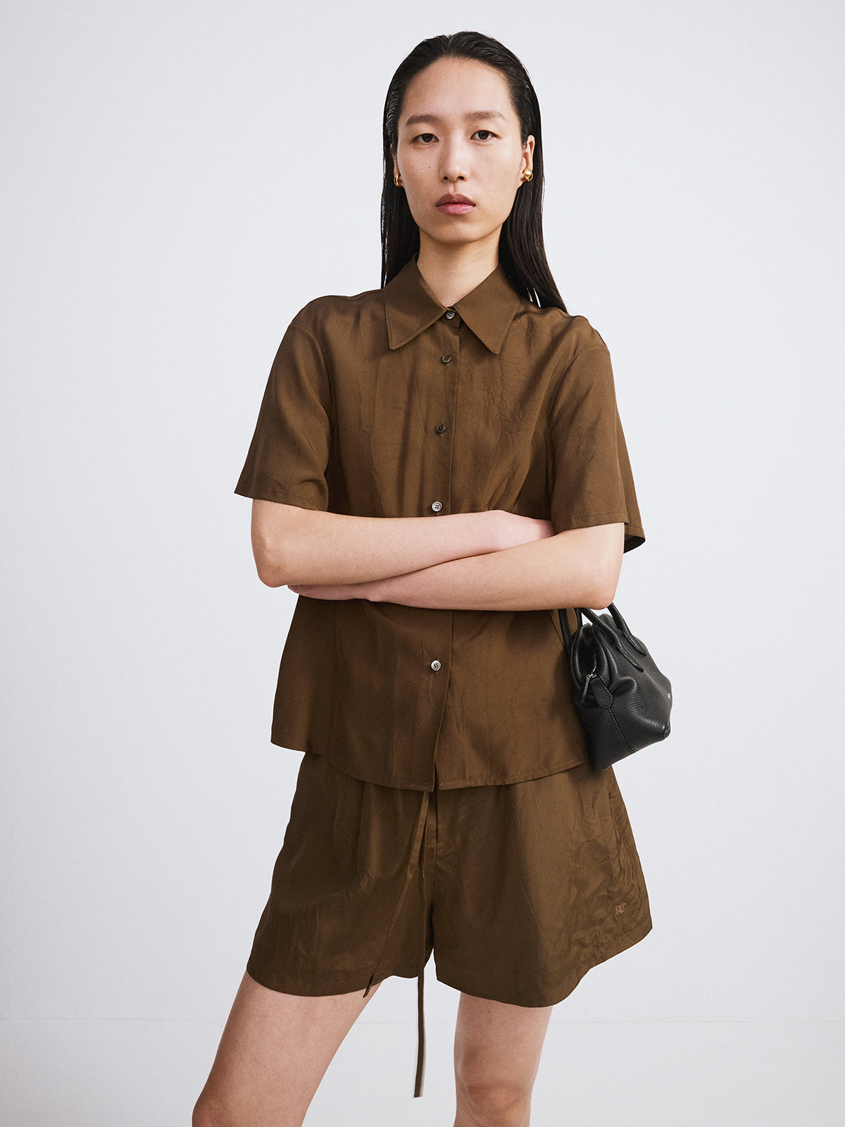 Recto - Wrinkled Fluid Blouse (Khaki Brown) product image 3 | TRAB K-Fashion Australia