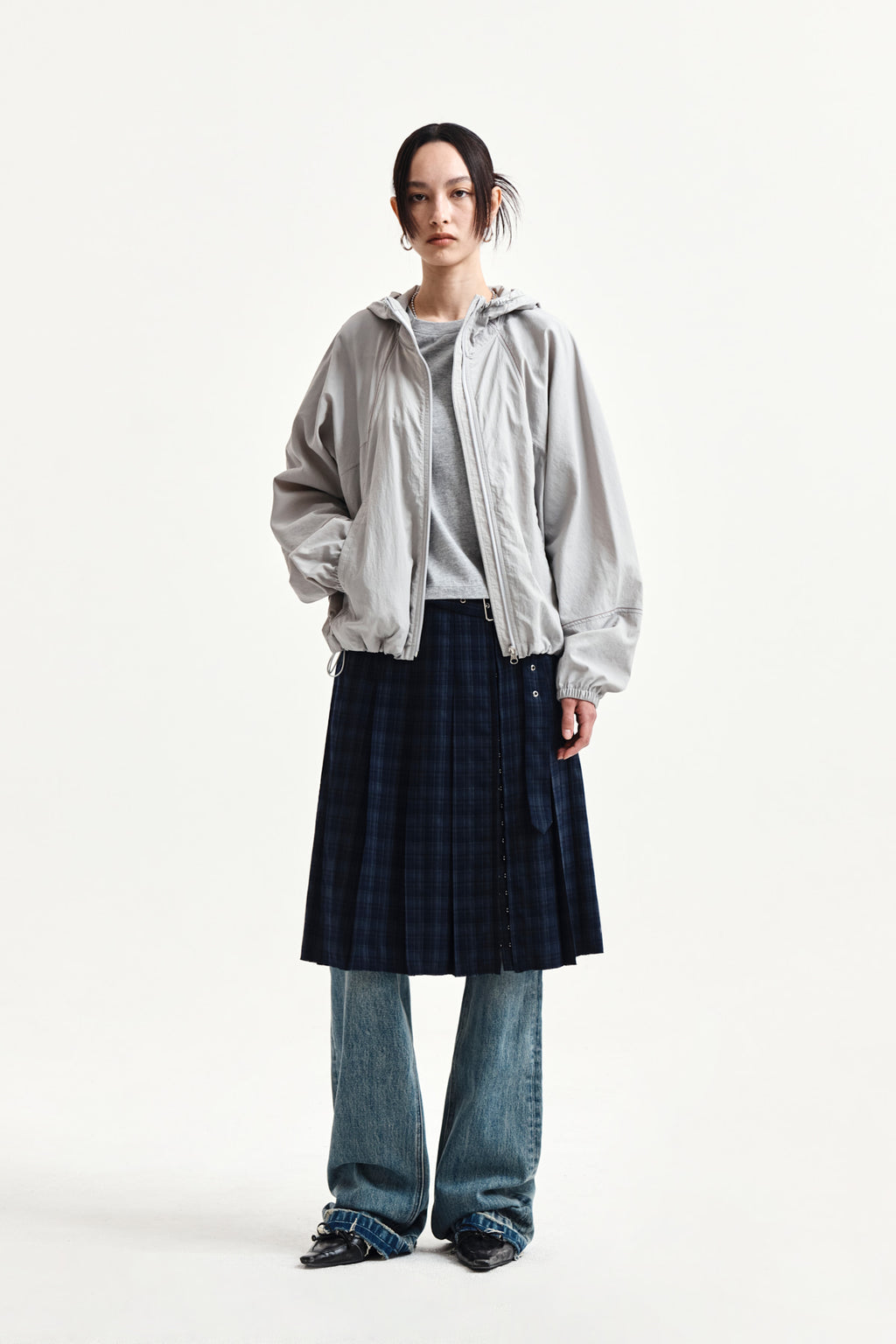 Matin Kim - Belted Slit Pleat Skirt (Navy) product image 9 | TRAB K-Fashion Australia