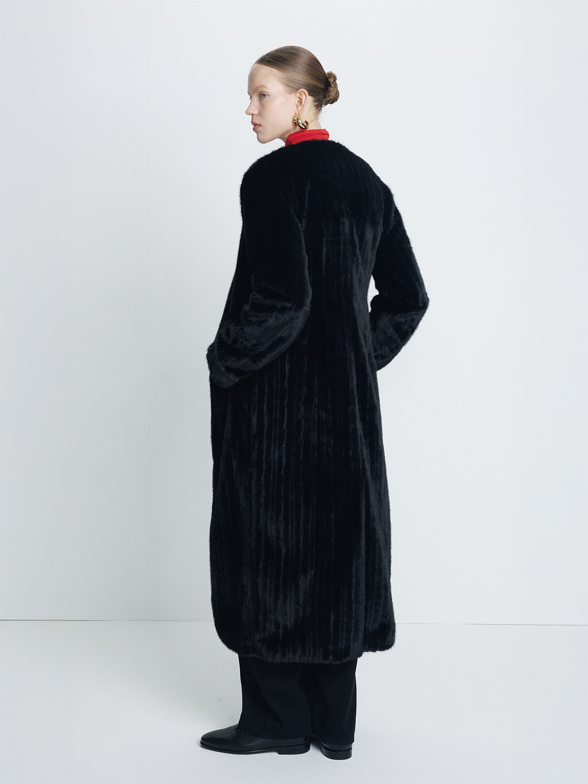 Tonywack - Faux Fur Long Coat (Black) product image 3 | TRAB K-Fashion Australia