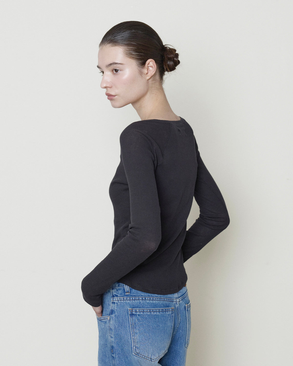 Brownyard - Seer Long Sleeve (Charcoal) product image 2 | TRAB K-Fashion Australia