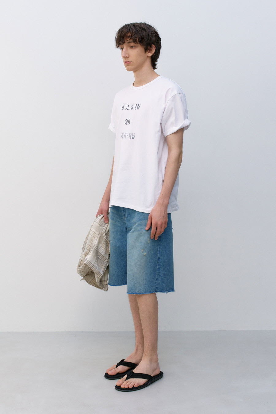 Insilence - Distressed Denim Shorts (Blue) product image 2 | TRAB K-Fashion Australia