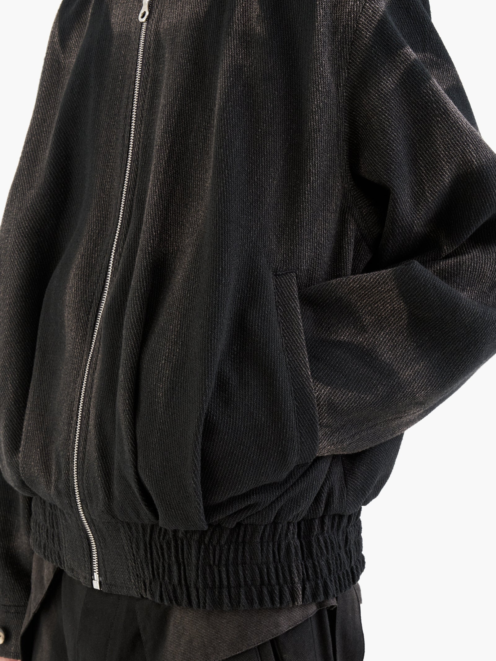 Jiyong Kim - Sun-Bleached Pleated Bomber (Black) product image 5 | TRAB K-Fashion Australia