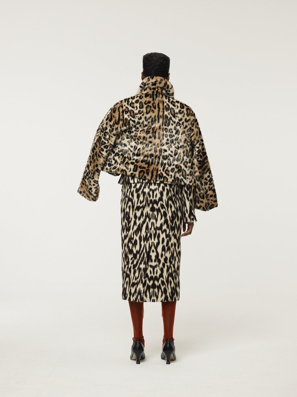 Recto - Leopard Faux Fur Short Coat (Beige) product image 4 | TRAB K-Fashion Australia