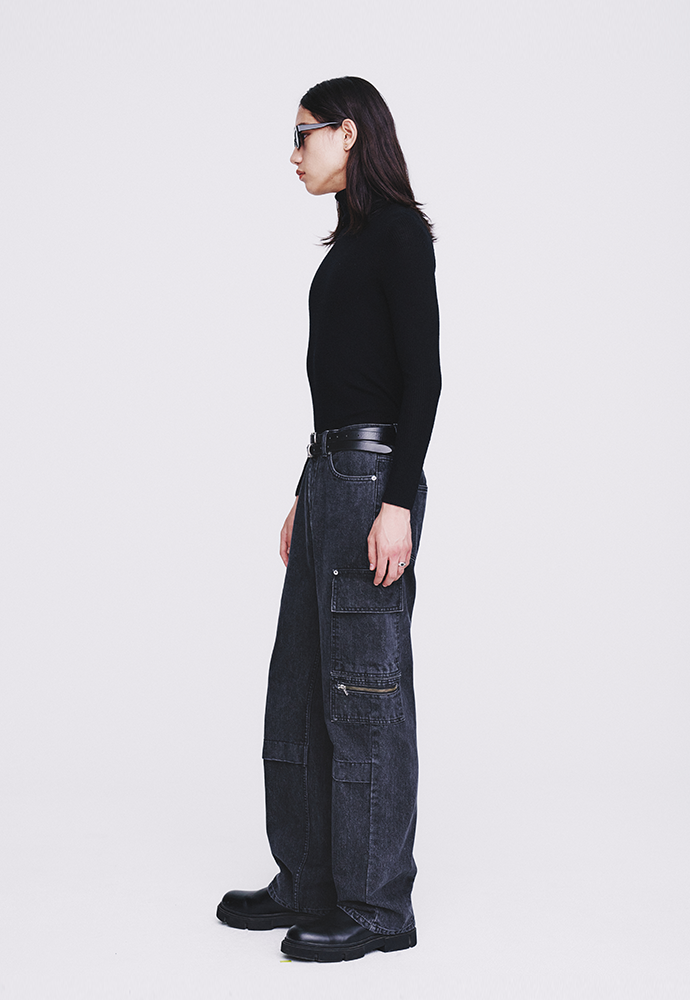 Tonywack - Relaxed Cut Denim Cargo Jeans (Faded Black) product image 2 | TRAB K-Fashion Australia