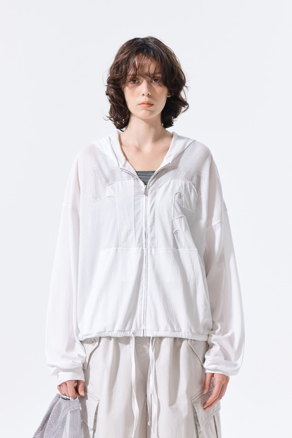 Matin Kim - Matin 16 Applique Logo Hoody Zip Up (White) product image 6 | TRAB K-Fashion Australia