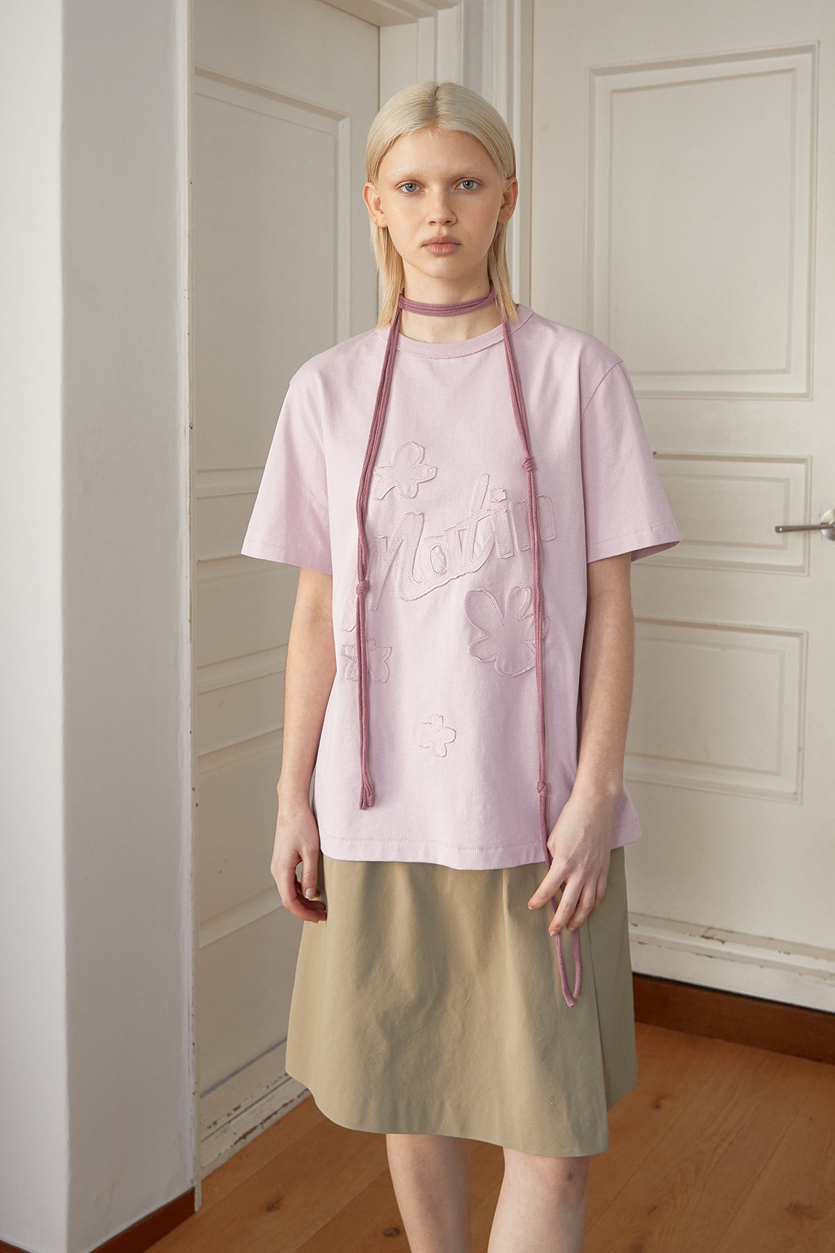 Matin Kim - Flower Applique Logo Top (Light Pink) product image 10 | TRAB K-Fashion Australia