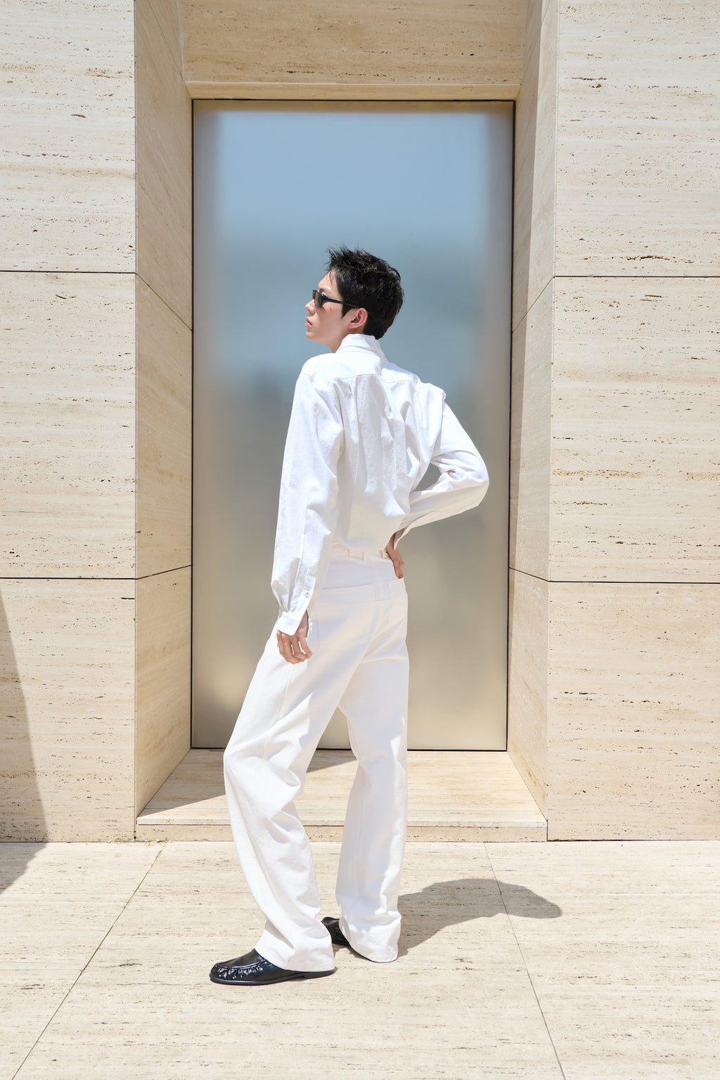 STU - Stand Collar Crease Shirt (White) product image 1 | TRAB K-Fashion Australia