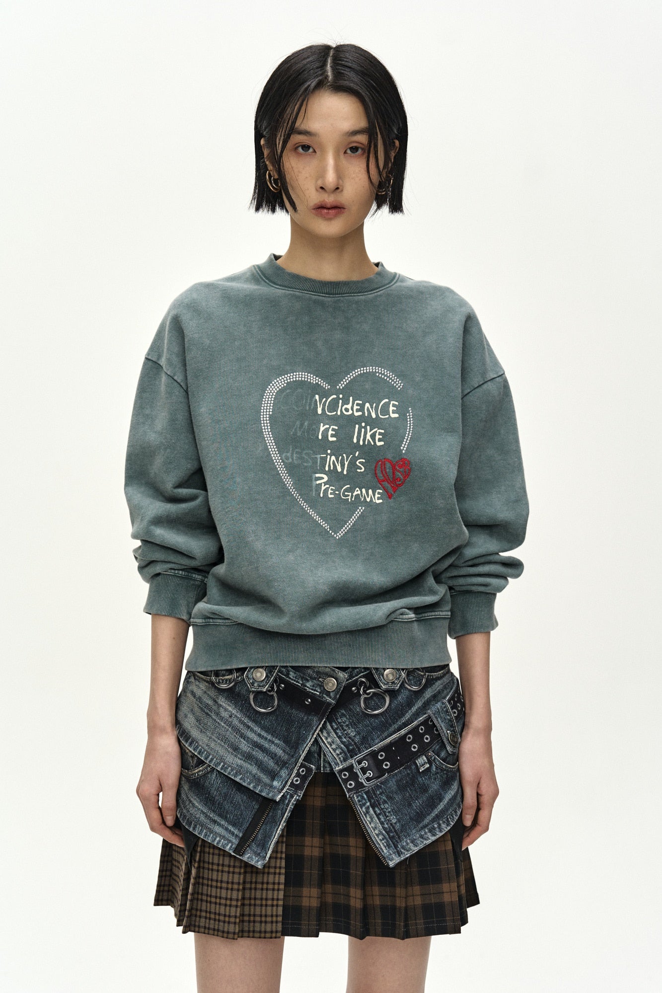 Andersson Bell - (essential) Unisex Heart Fix Sweatshirt (green) (Green) product image 5 | TRAB K-Fashion Australia