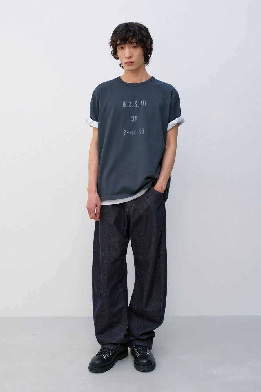 Insilence - Stencil Graphic T-shirt (Charcoal) product image 6 | TRAB K-Fashion Australia