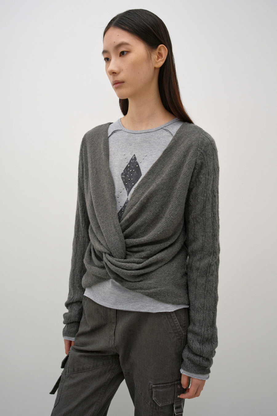 Insilence - Twist Two-Way Pullover (Ash Khaki) product image 5 | TRAB K-Fashion Australia
