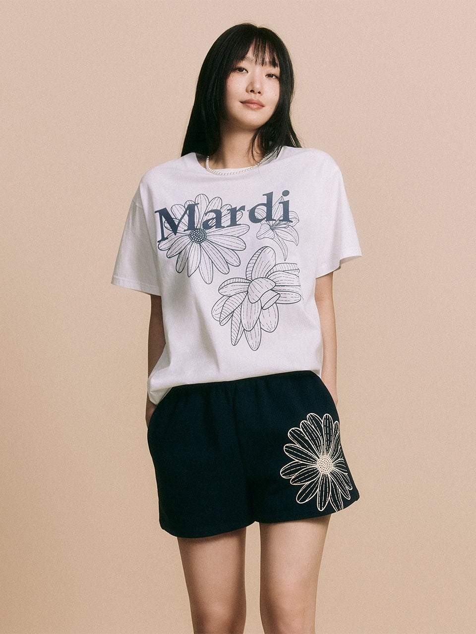 Mardi Mercredi - Sweat Shorts Flower (Navy Cream) product image 1 | TRAB K-Fashion Australia