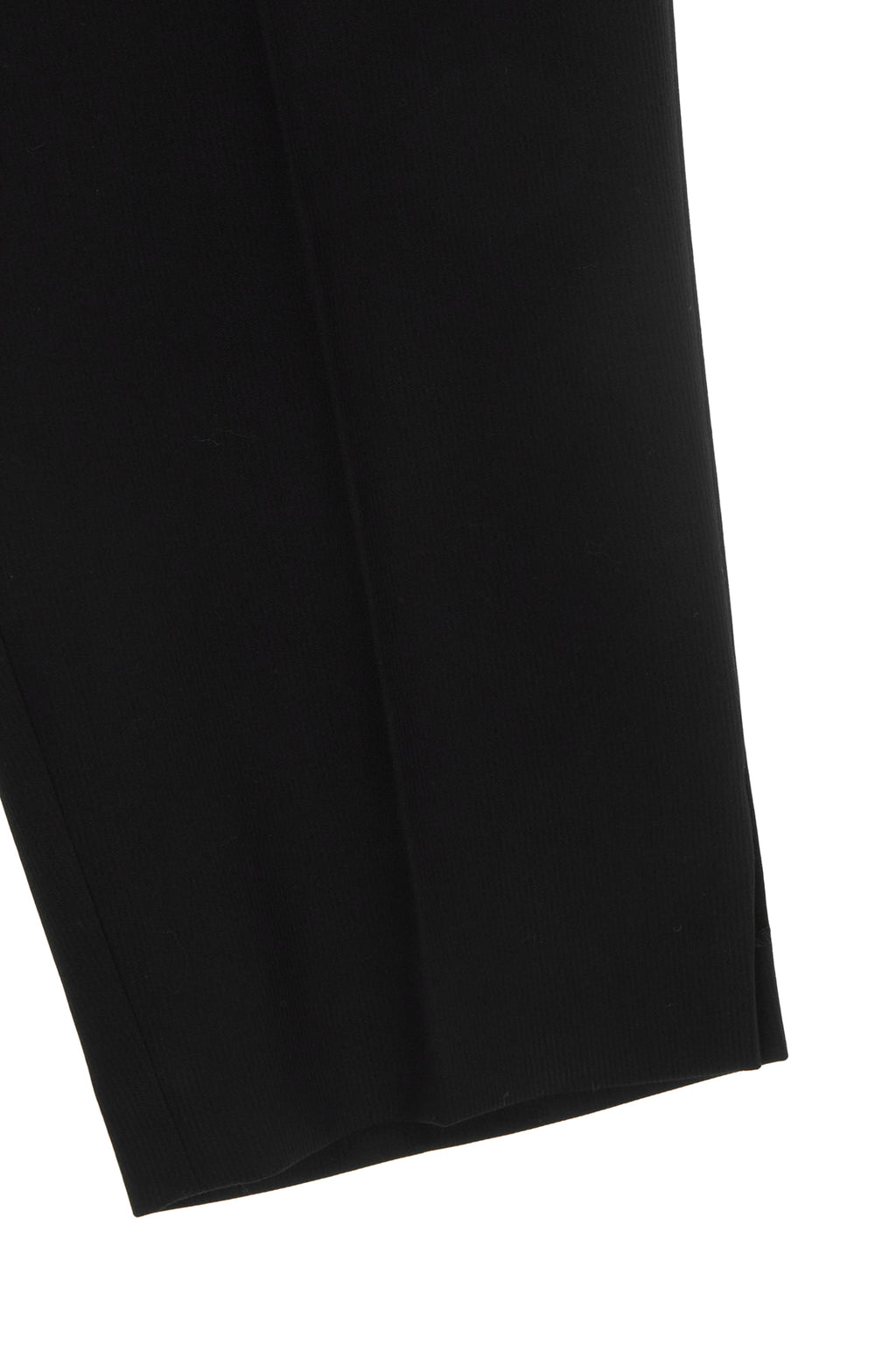 Matin Kim - Capri Slit Pants (Black) product image 4 | TRAB K-Fashion Australia