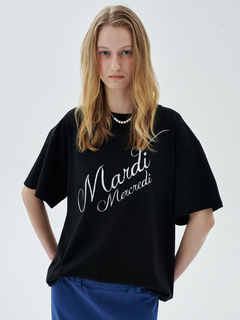 Mardi Mercredi - Unisex Tshirt Script Logo Stacked (Black White) product image 1 | TRAB K-Fashion Australia