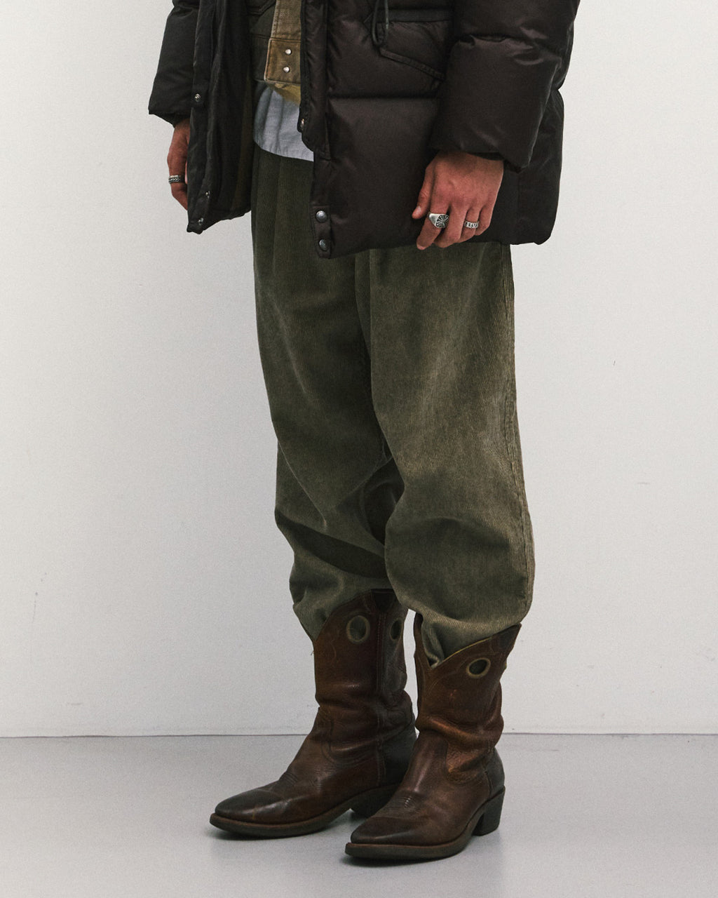 Eastlogue - Double Pleats Comfy Pants (Sand Corduroy) product image 3 | TRAB K-Fashion Australia