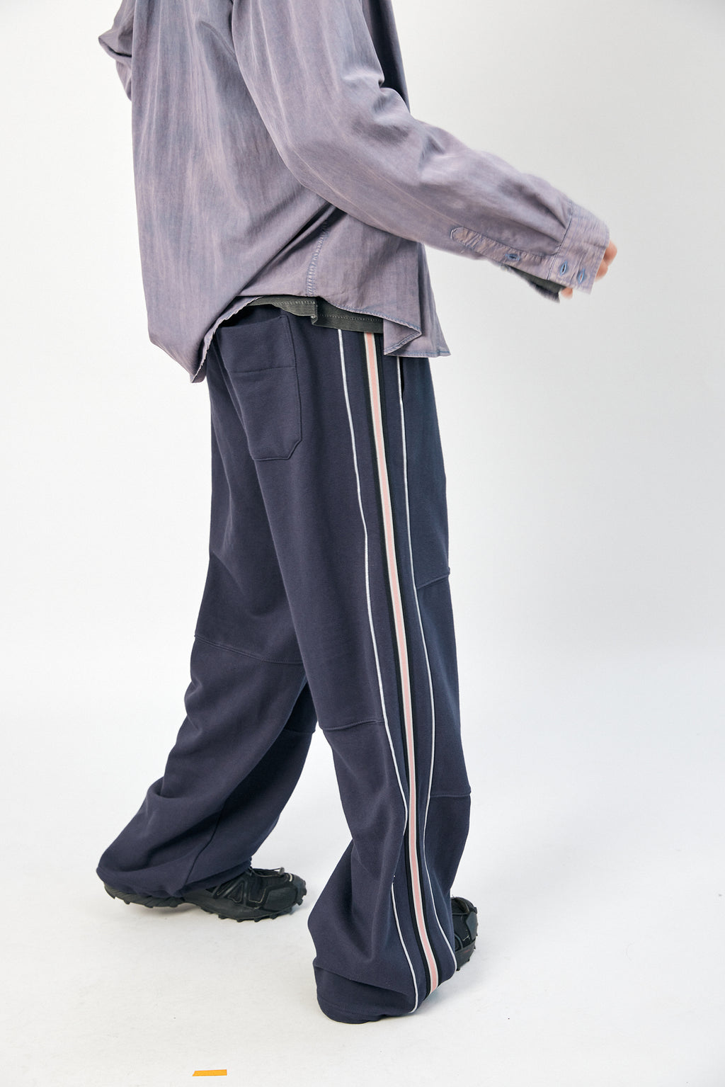 Hatchingroom - Wide Track Sweat Pants Washed (Navy) product image 11 | TRAB K-Fashion Australia