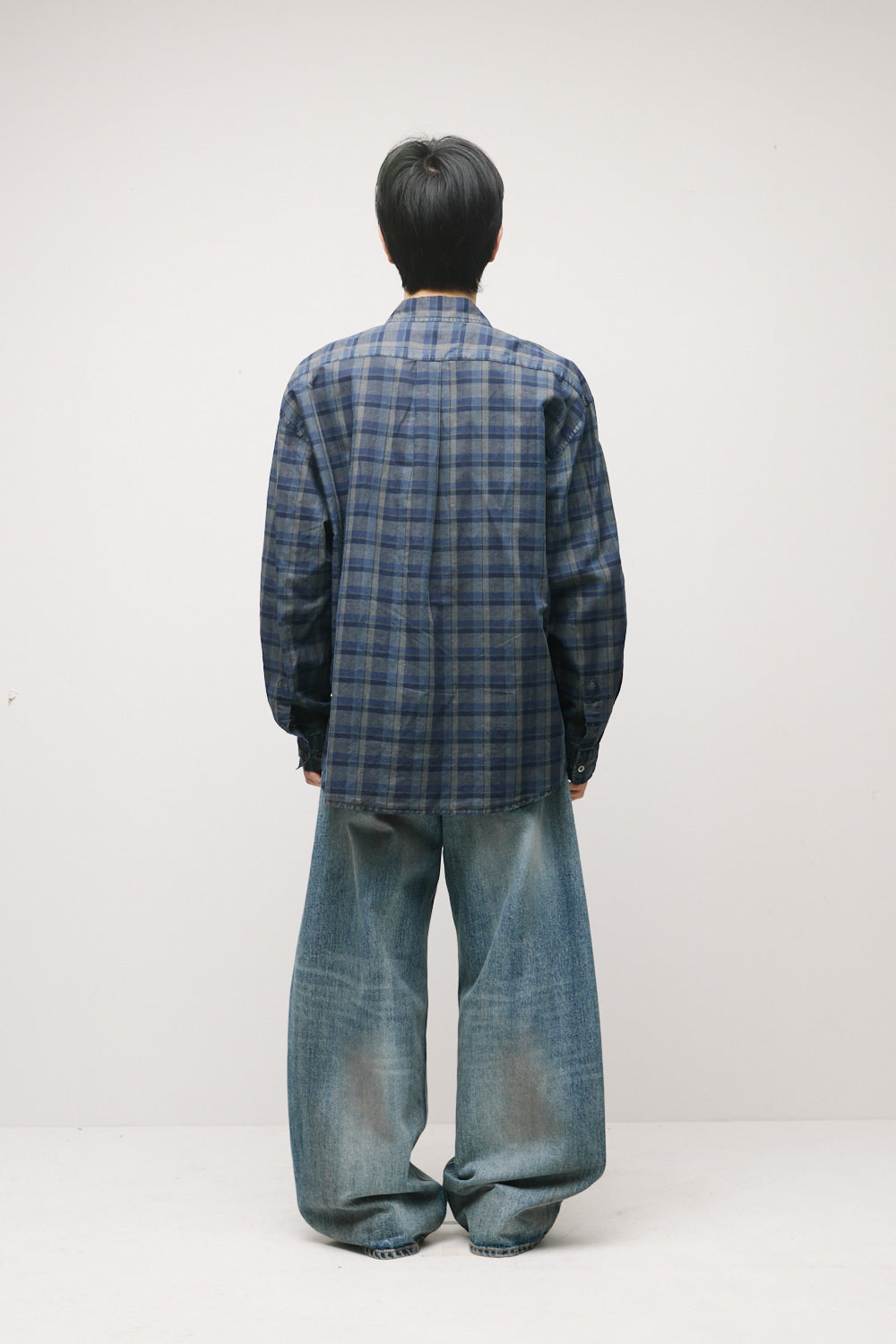 Hatchingroom - Classic Shirt (Dyed Blue/Charcoal) product image 5 | TRAB K-Fashion Australia