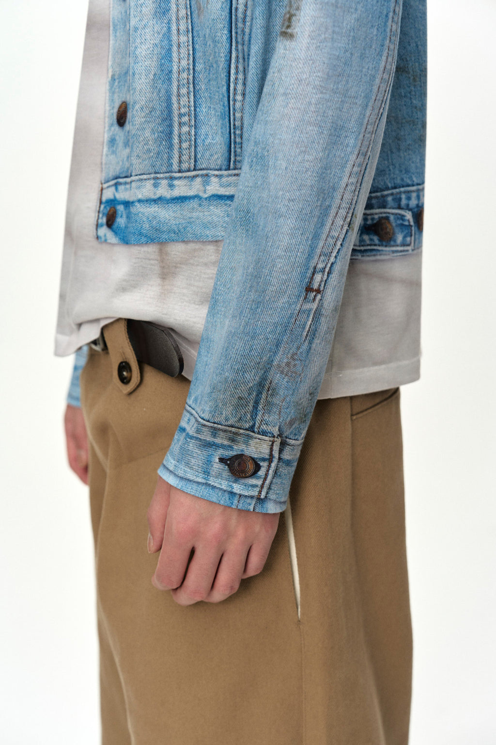Andersson Bell - Unisex Denim Jacketed Trompe-L’oeil L/s T-Shirt (Blue/White) product image 8 | TRAB K-Fashion Australia