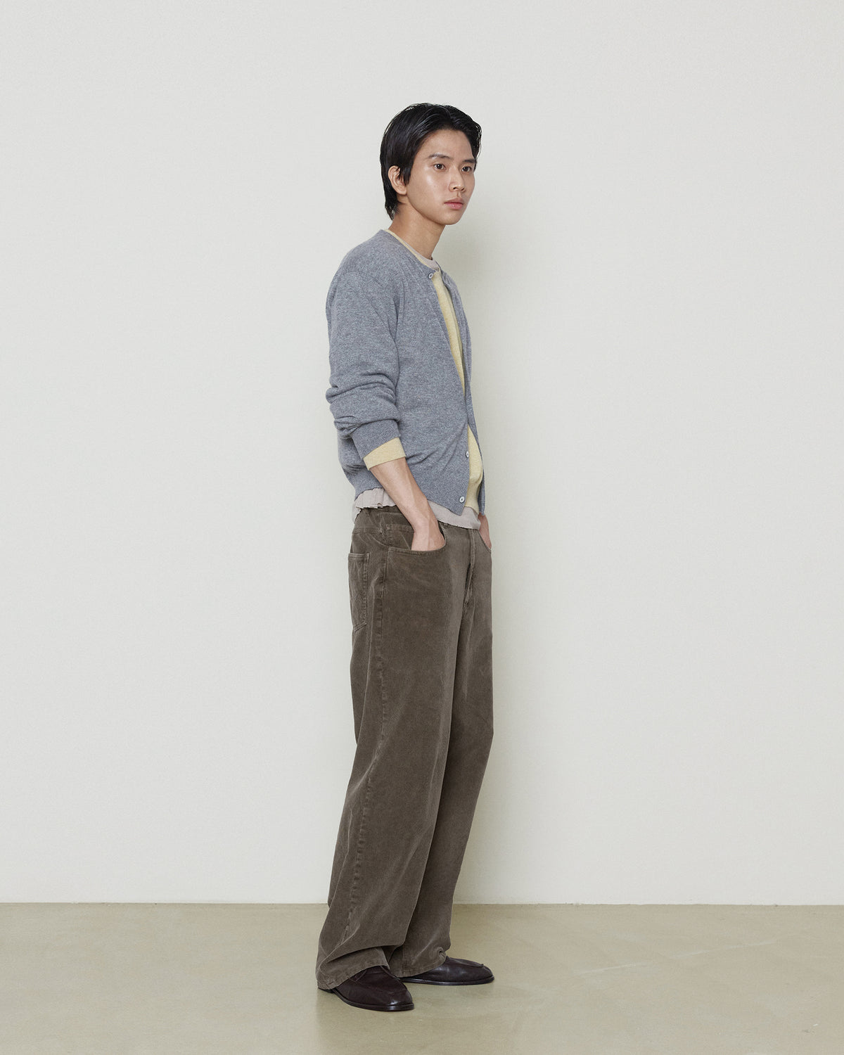 Brownyard - [Pre-Order – Ships October 14] Super Light Cashmere Round Cardigan (Grey) product image 4 | TRAB K-Fashion Australia