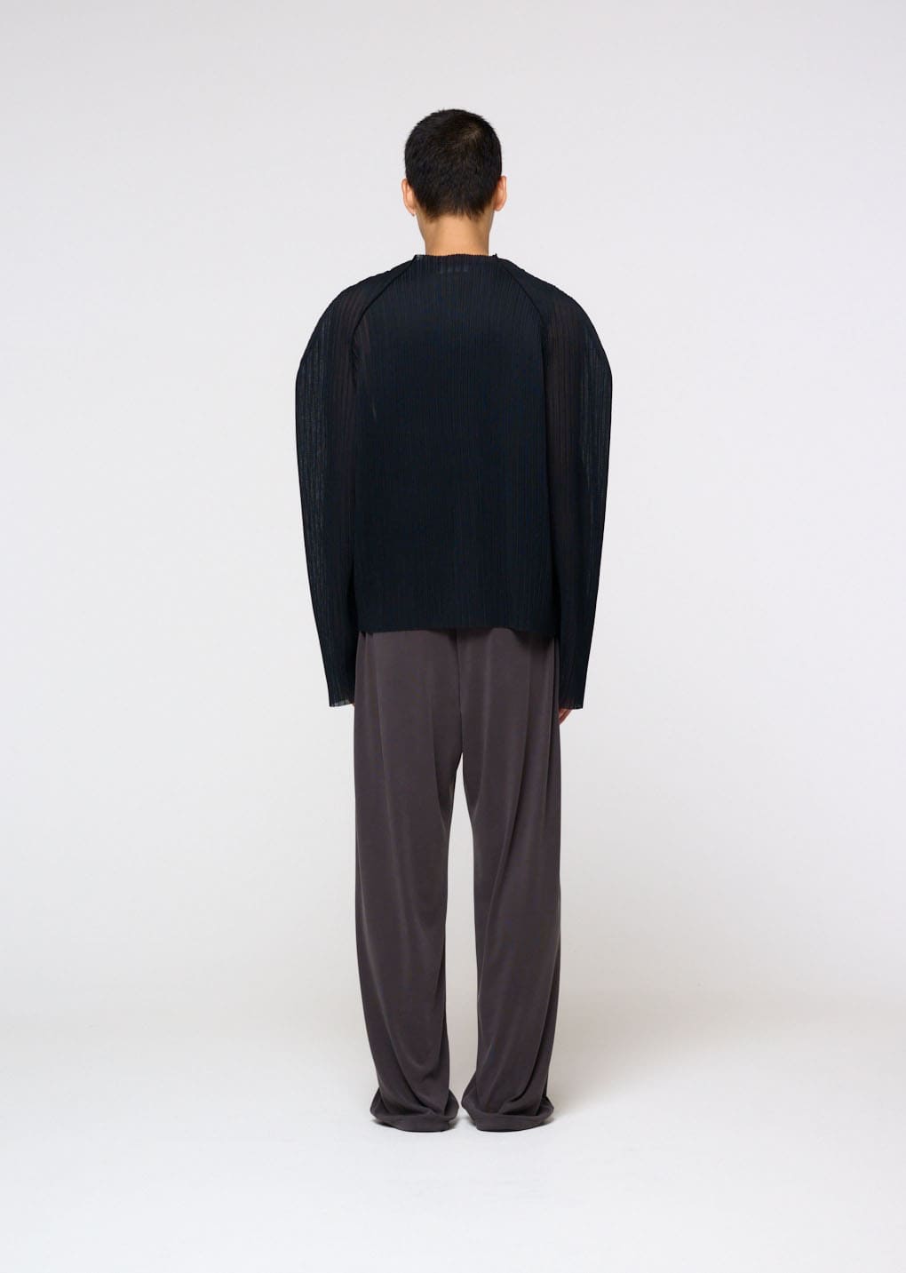 Amomento - [Pre-Order] Pleats Zip Up Jumper (Black) product image 4 | TRAB K-Fashion Australia