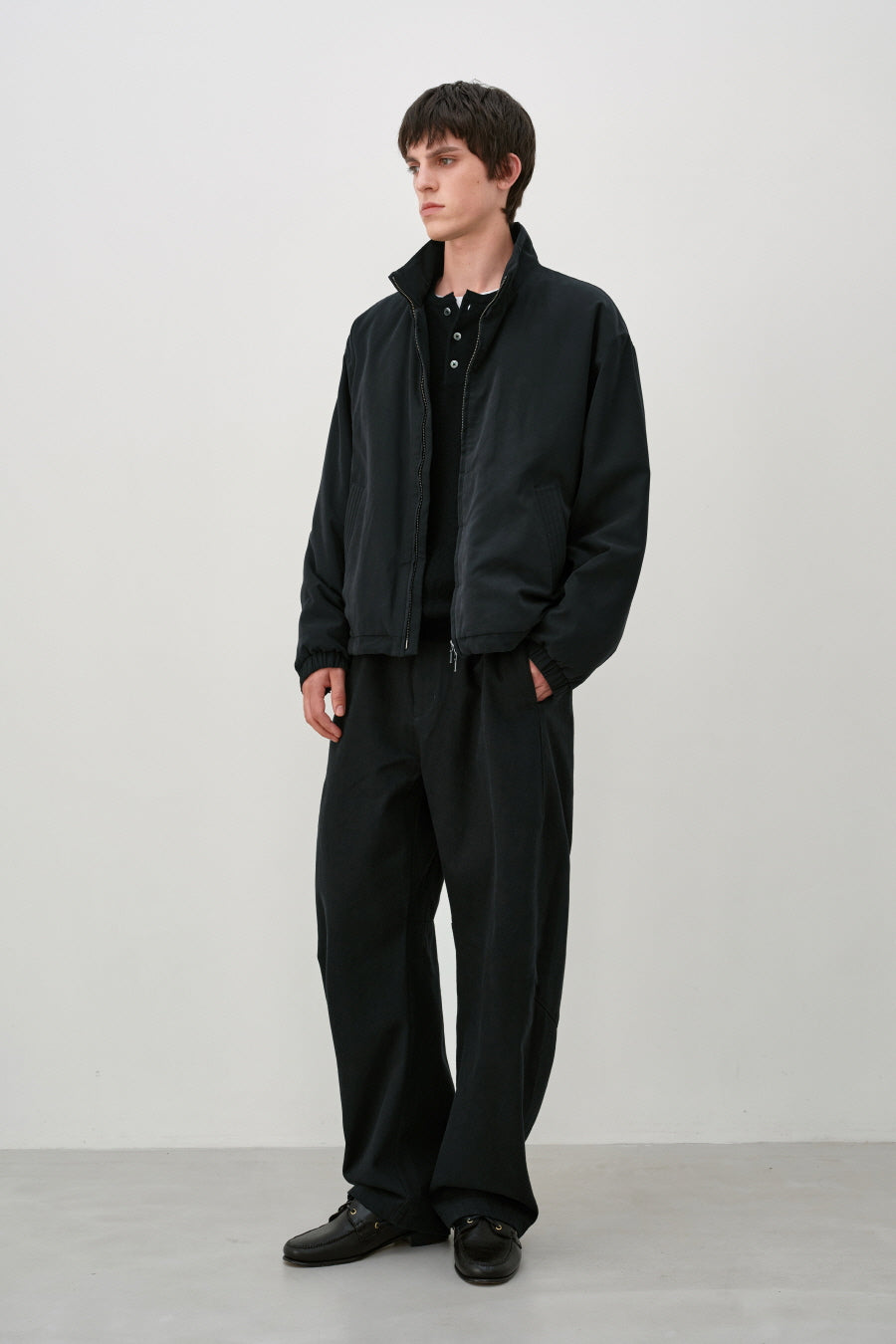 Insilence - Incision Curved Pants (Black) product image 2 | TRAB K-Fashion Australia