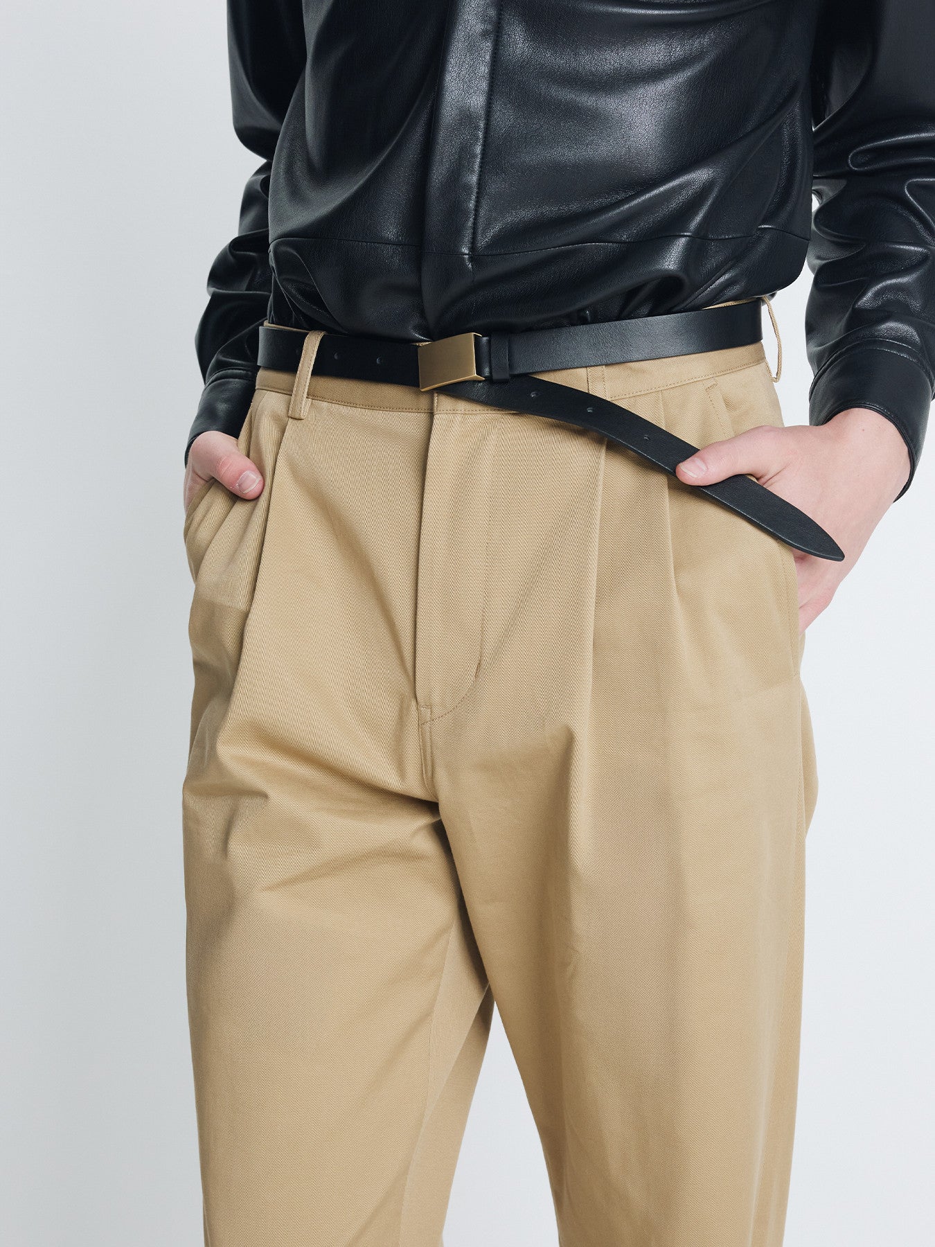 Tonywack - Cotton Drill Pleated Chino Pants (Beige) product image 6 | TRAB K-Fashion Australia