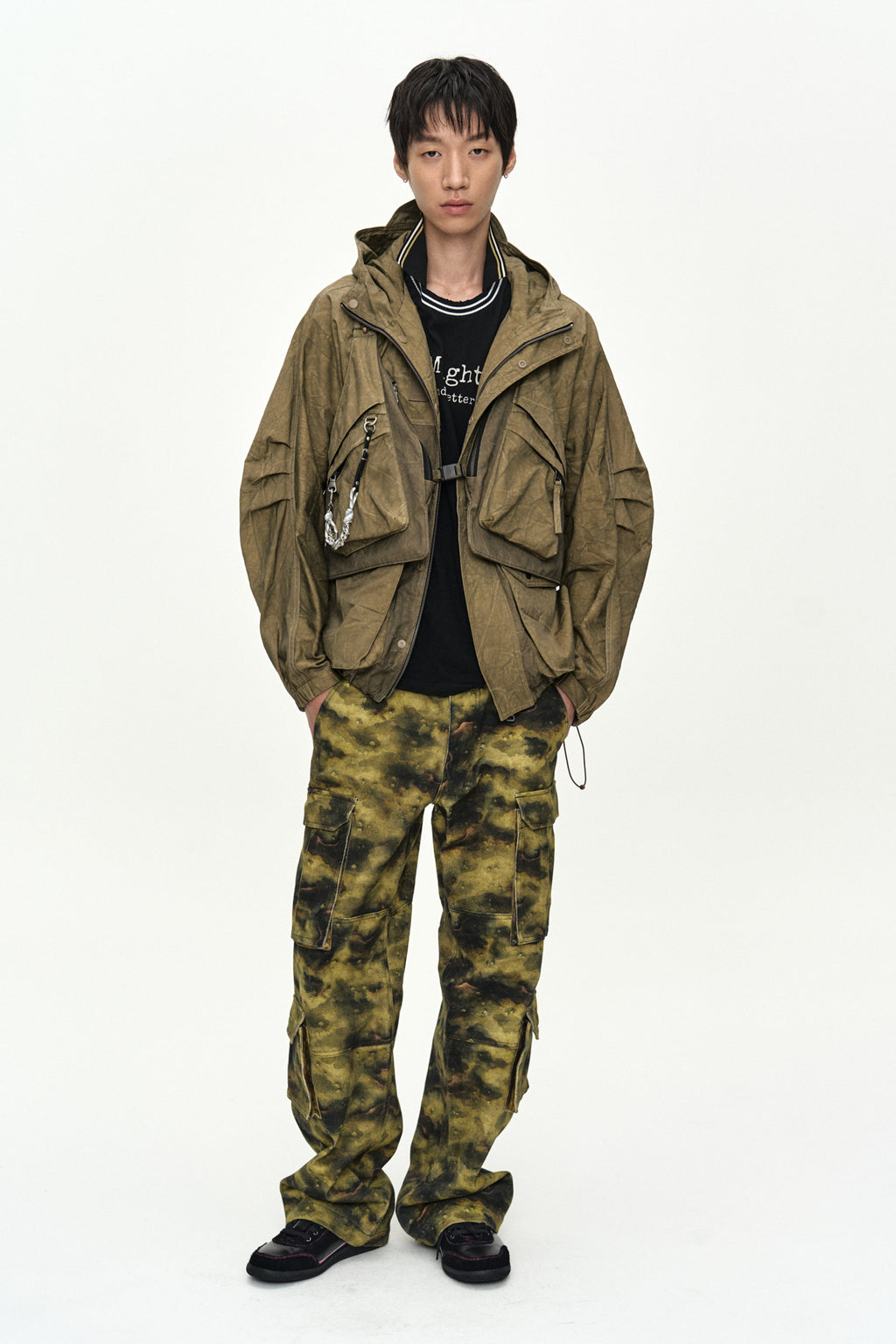 Andersson Bell - Unisex Burnout Camouflage-Printed Cargo Jeans (Green) product image 10 | TRAB K-Fashion Australia