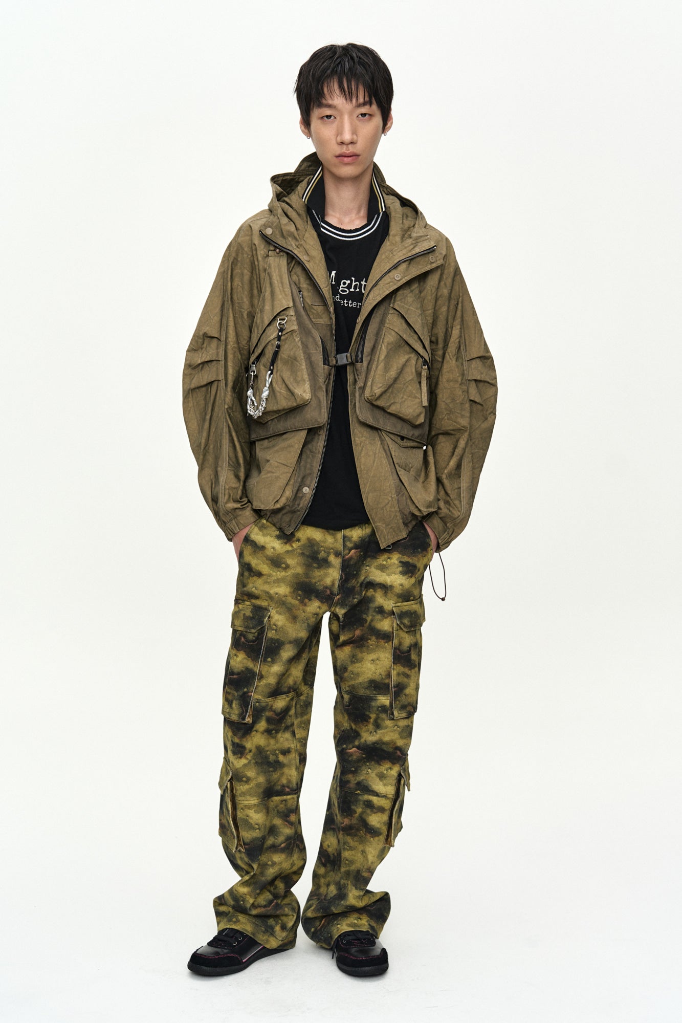 Andersson Bell - Unisex Burnout Camouflage-Printed Cargo Jeans (Green) product image 10 | TRAB K-Fashion Australia